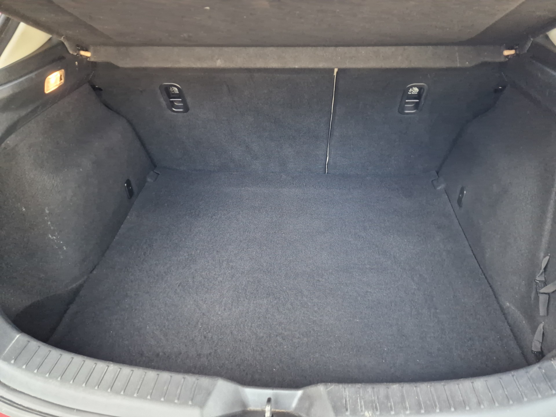 MAZDA 3 2.0 16V Revolution Activematic-image-13