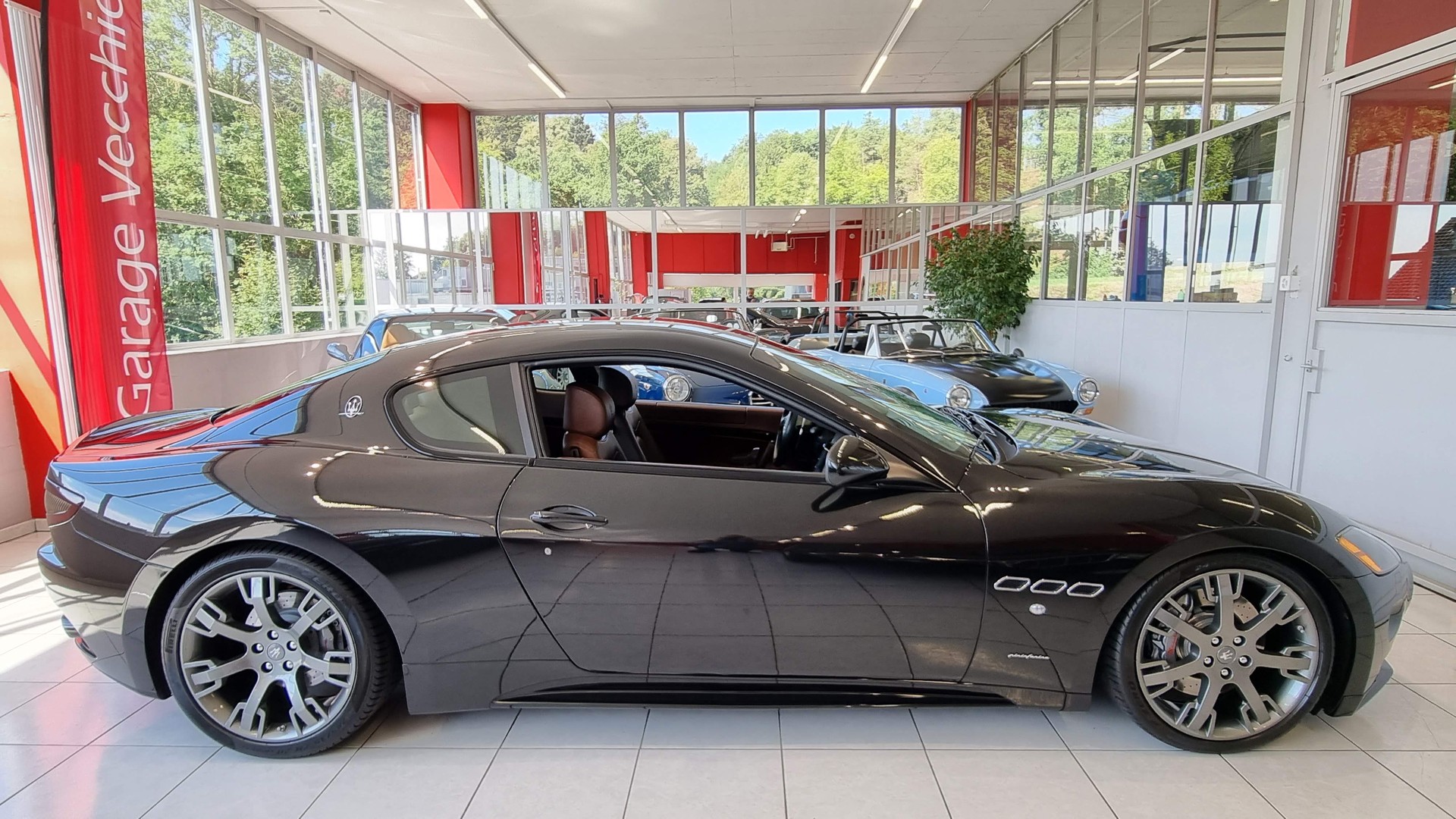 MASERATI Granturismo 4.7 V8 S-image-6