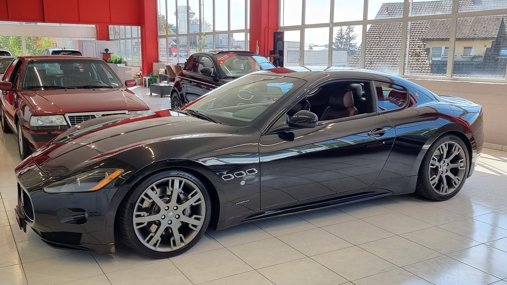 MASERATI Granturismo 4.7 V8 S-showroom-element-2