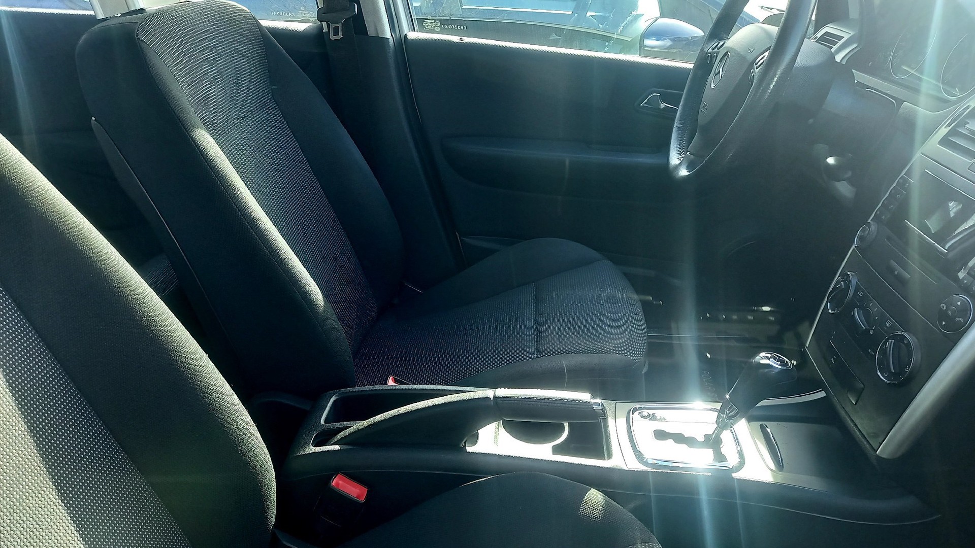 MERCEDES-BENZ A 170 Classic Edition A-image-13