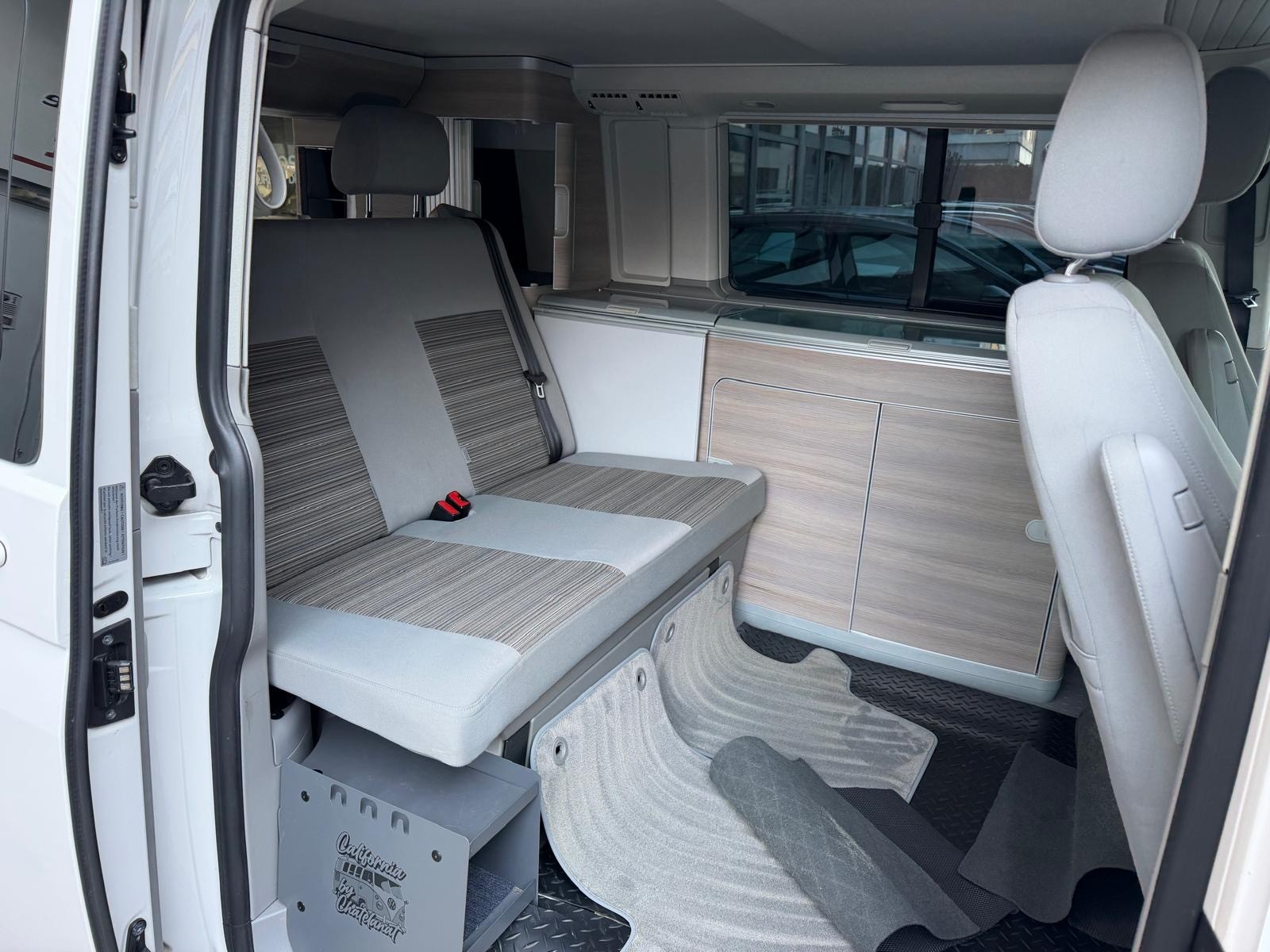 VW T5 California 2.0 TDI Comfortline Travel DSG-image-7