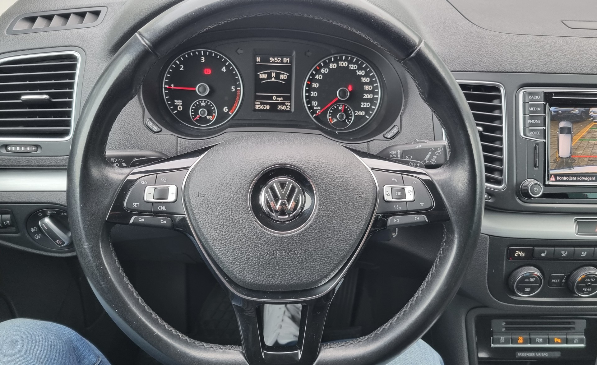 VW Sharan 2.0 TDI 184PS 7 Platzer Comfortline DSG-image-12