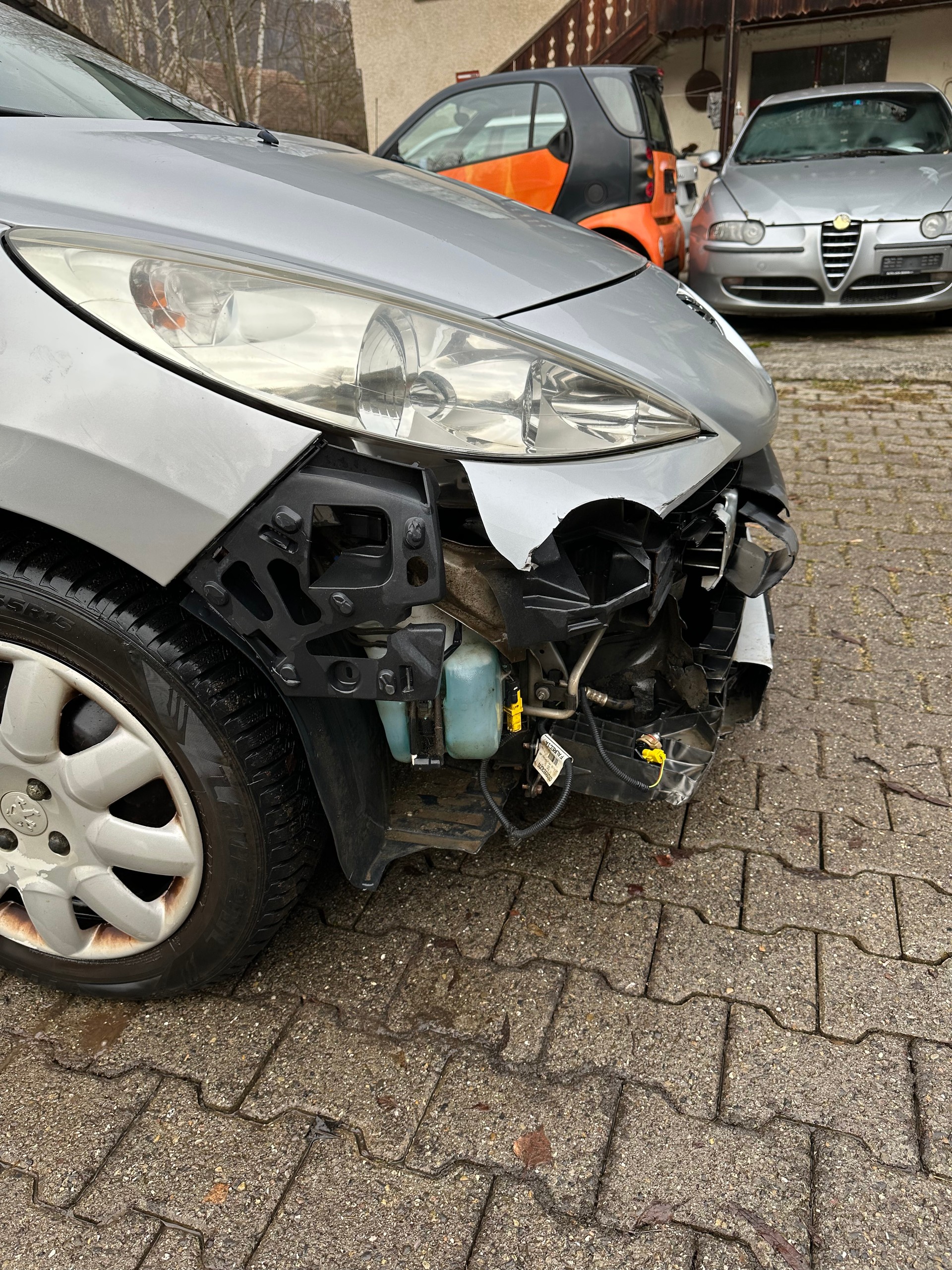 PEUGEOT 207 1.6 16V Sport FIXPREIS-image-1