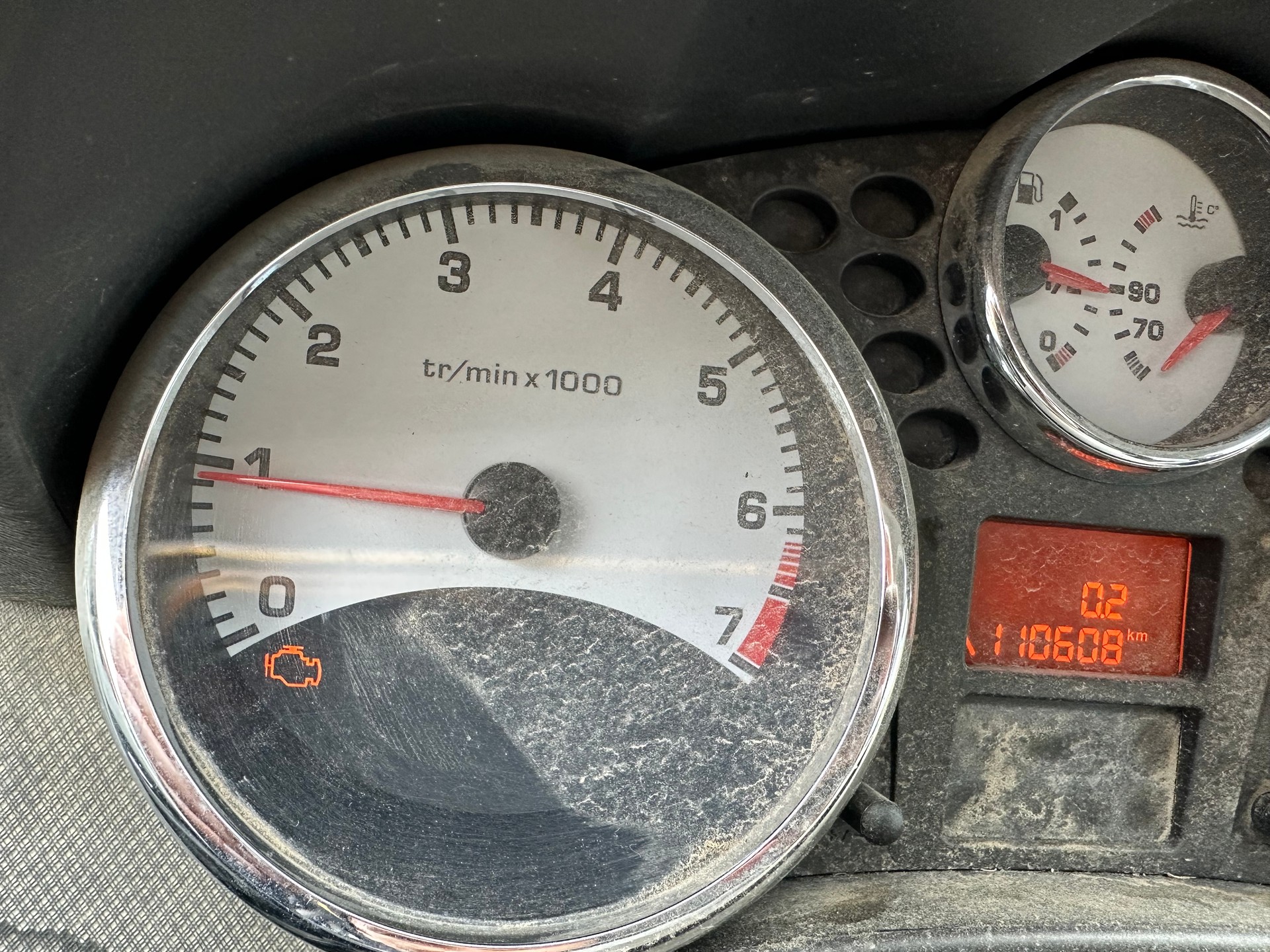 PEUGEOT 207 1.6 16V Sport FIXPREIS-image-11