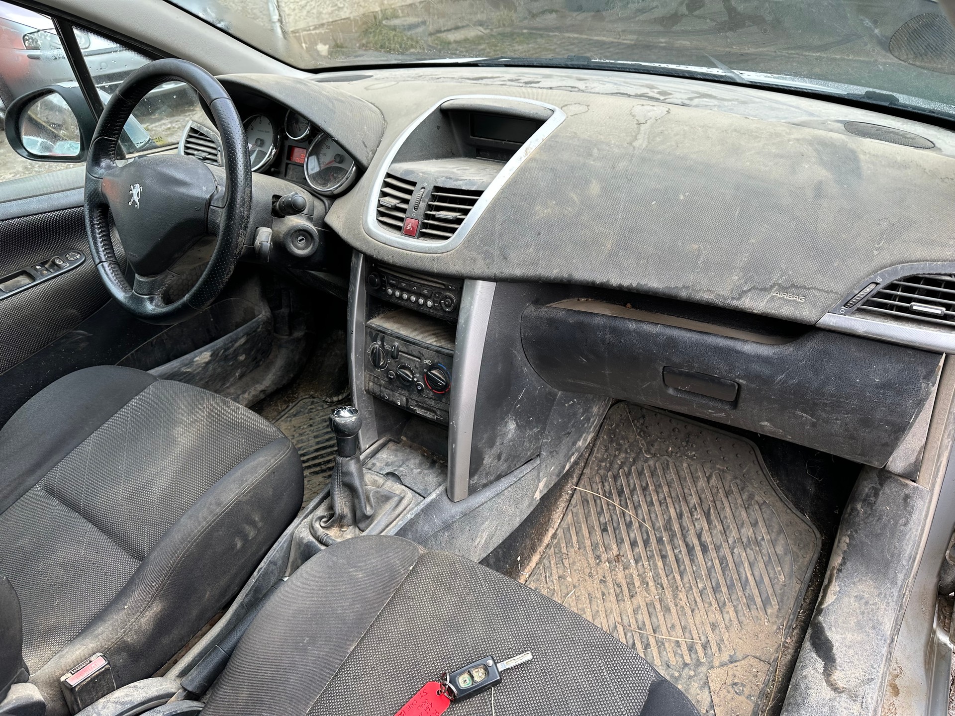 PEUGEOT 207 1.6 16V Sport FIXPREIS-image-13