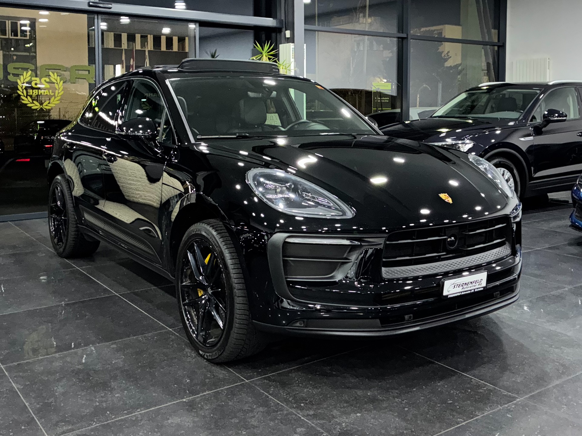 PORSCHE Macan PDK-image-2