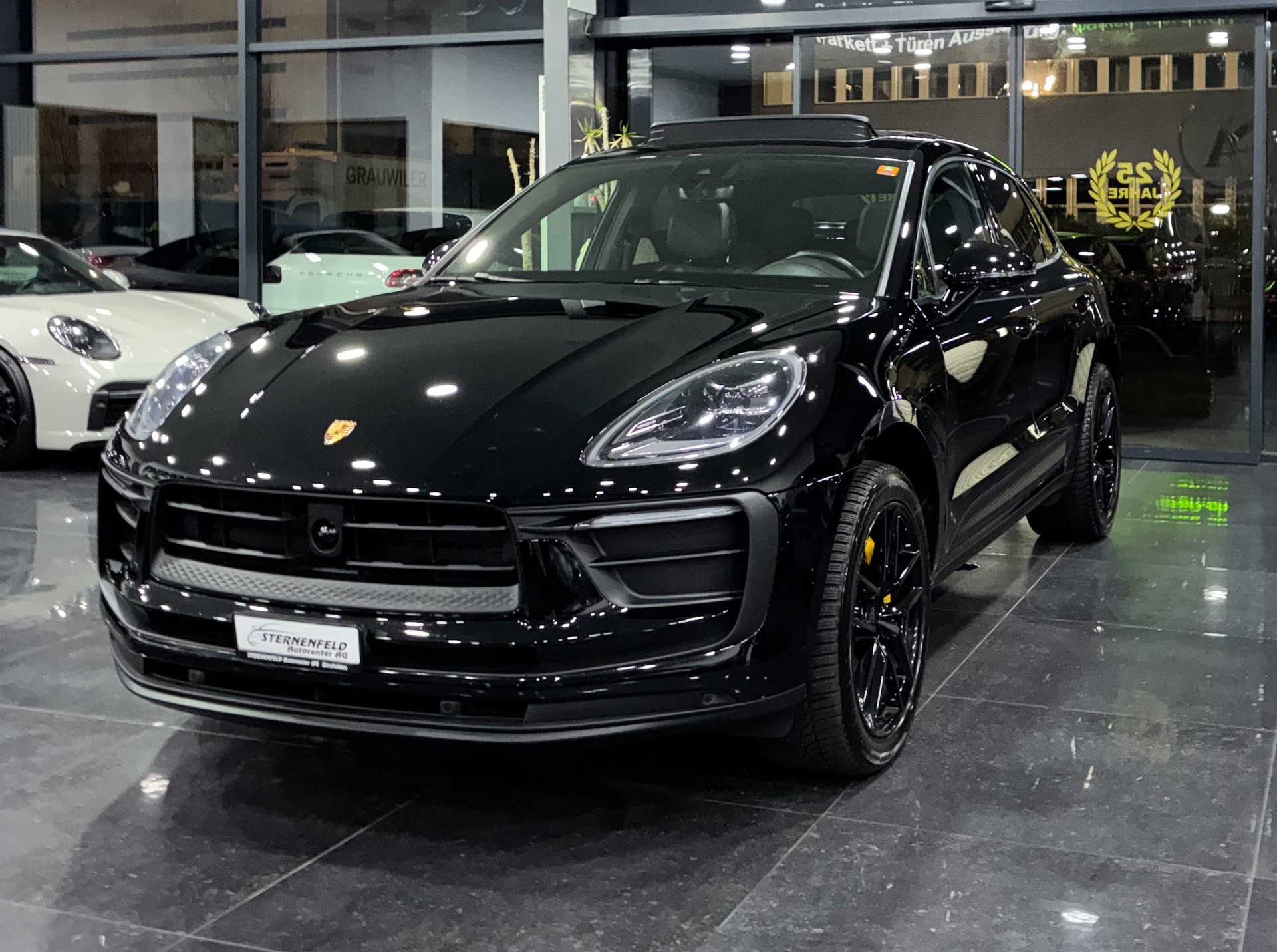 PORSCHE Macan PDK-image-0