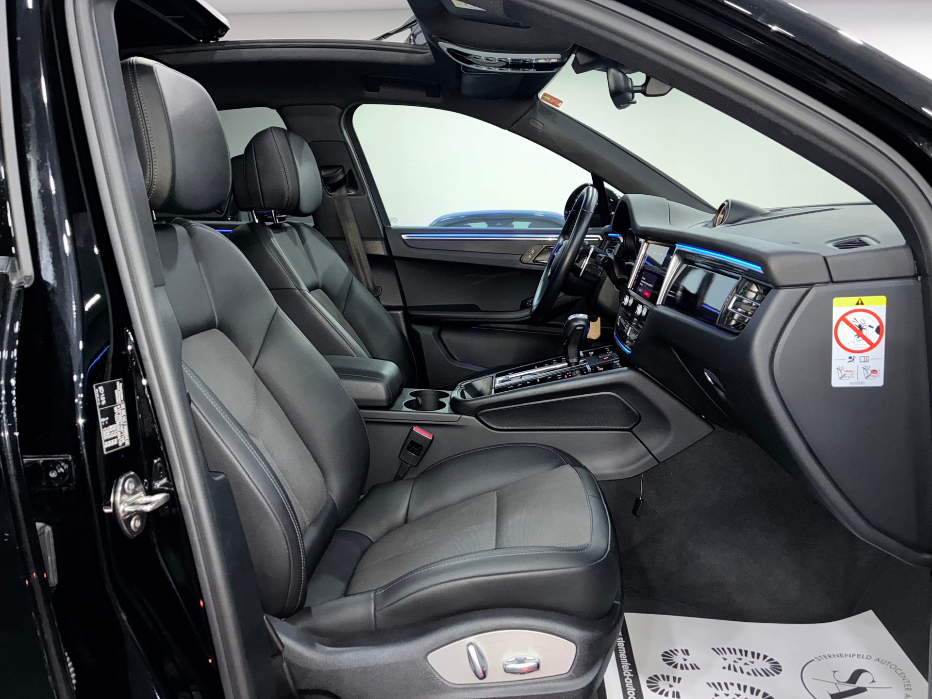 PORSCHE Macan PDK-image-8