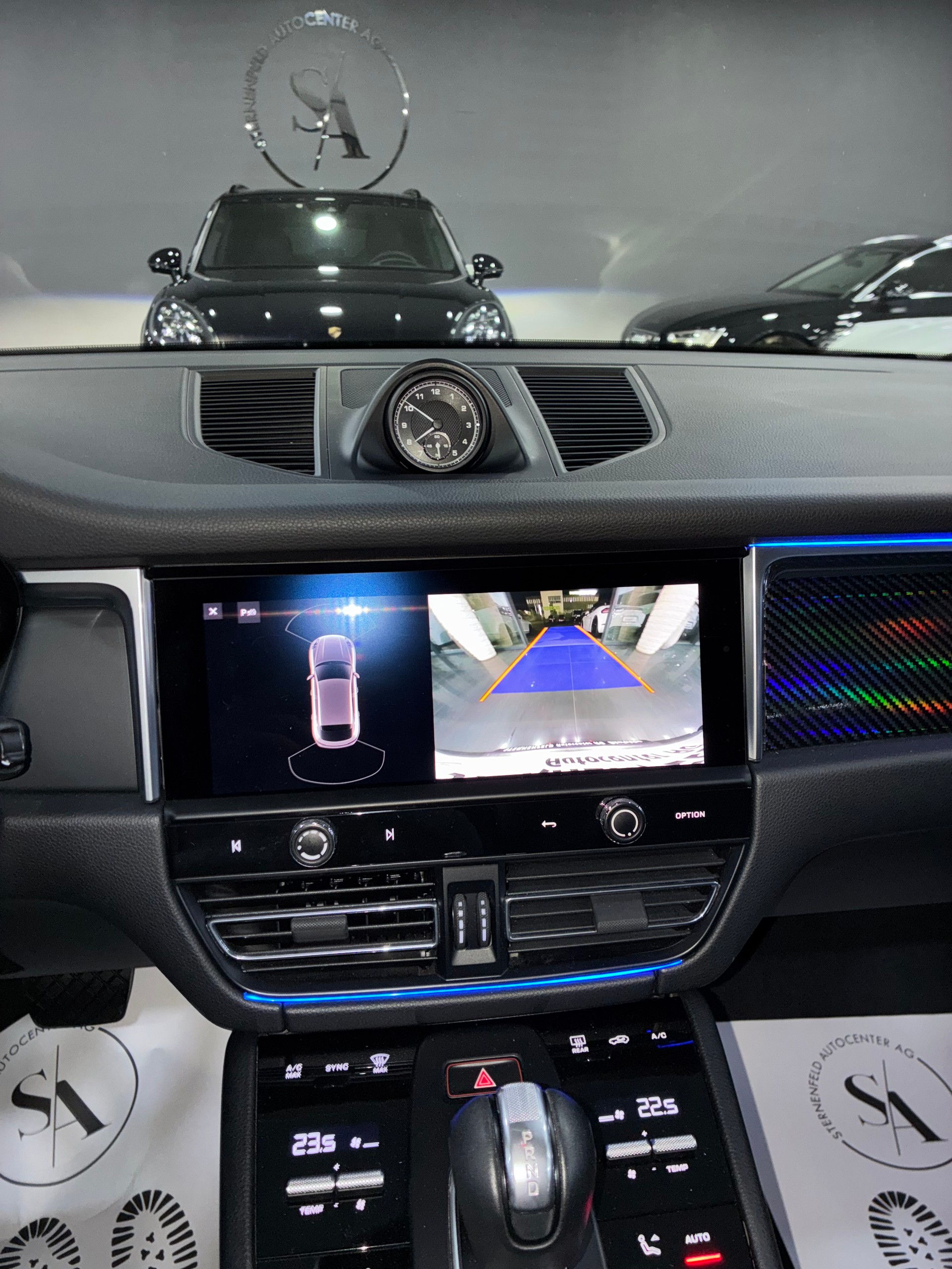 PORSCHE Macan PDK-image-12