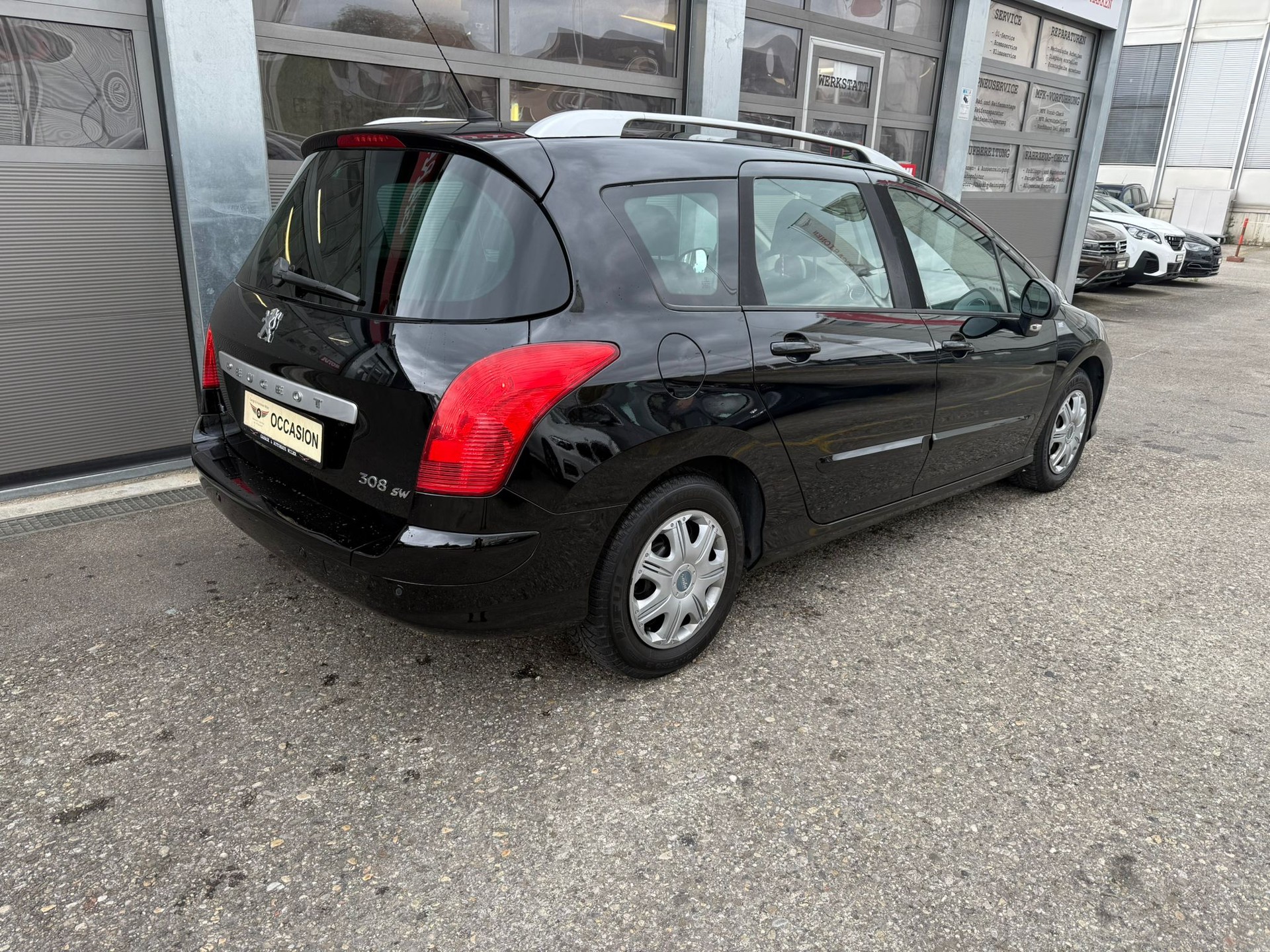 PEUGEOT 308 1.6 HDI Sport-image-4
