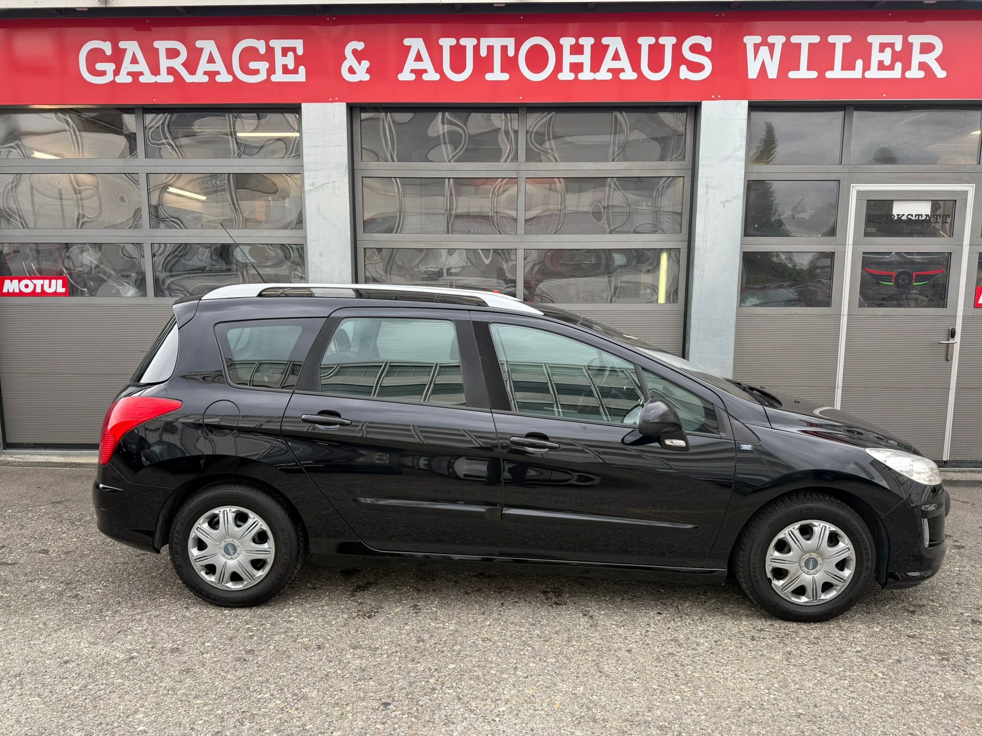 PEUGEOT 308 1.6 HDI Sport-image-3