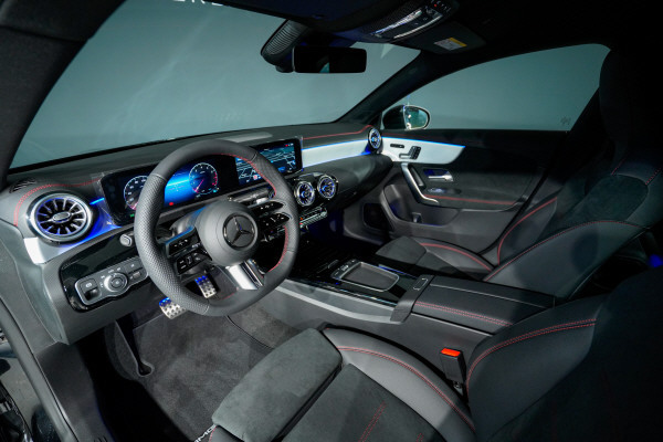 MERCEDES-BENZ CLA SB 200 7G-DCT-image-5