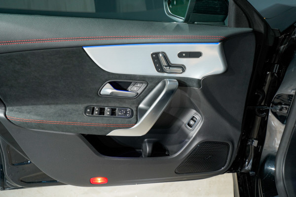 MERCEDES-BENZ CLA SB 200 7G-DCT-image-9