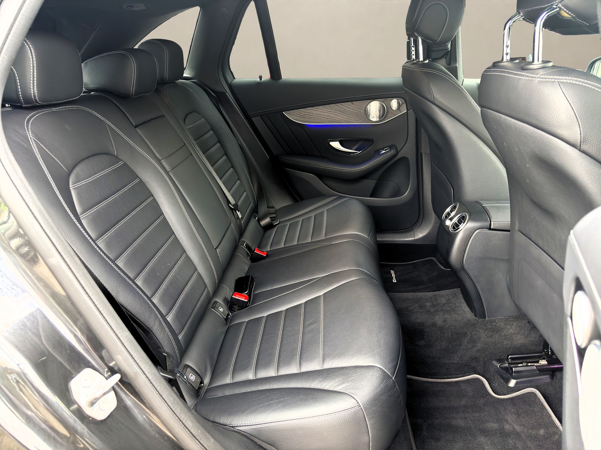 MERCEDES-BENZ GLC 43 AMG 4Matic 9G-Tronic-image-14