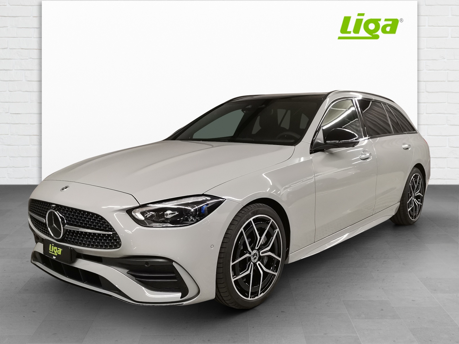 MERCEDES-BENZ C 300 AMG Line 4Matic T-Modell-image-1