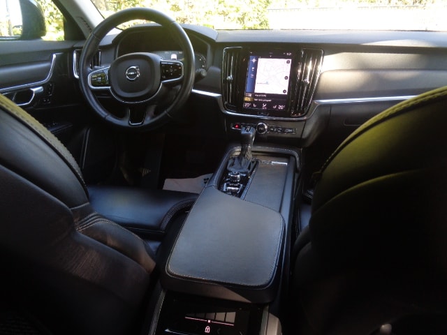 VOLVO V90 Cross Country D5 Pro AWD Geartronic Powerpulse-image-3