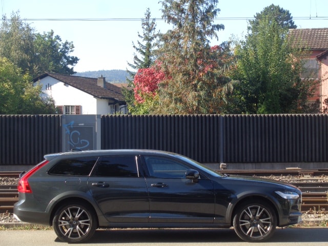 VOLVO V90 Cross Country D5 Pro AWD Geartronic Powerpulse-image-13