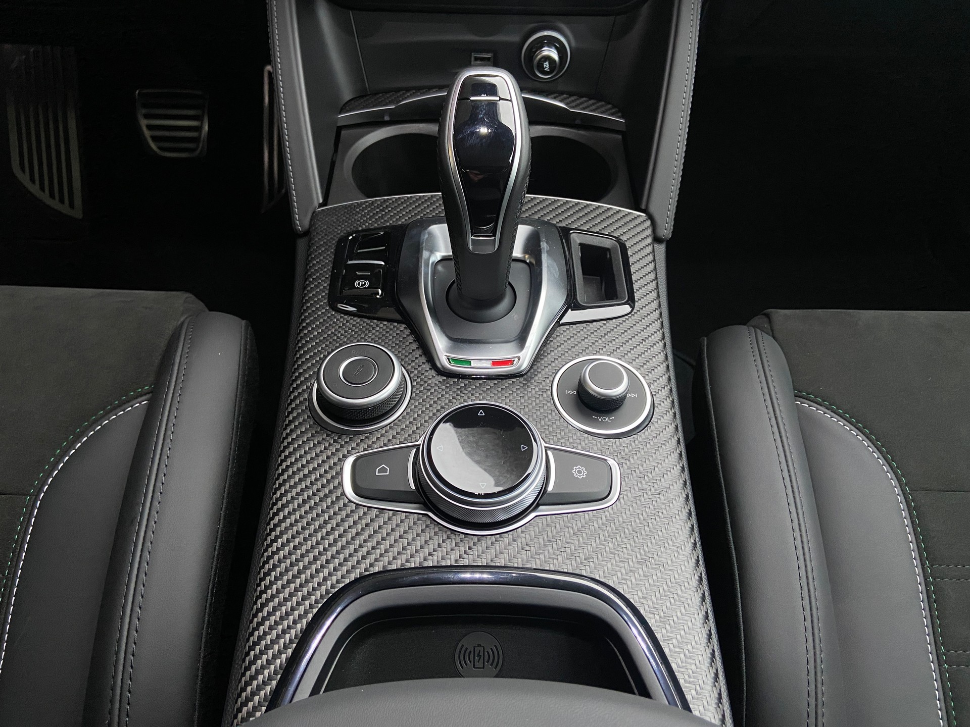 ALFA ROMEO Stelvio 2.9 V6 Quadrifoglio Sparco Sky Q4 AT8-image-19