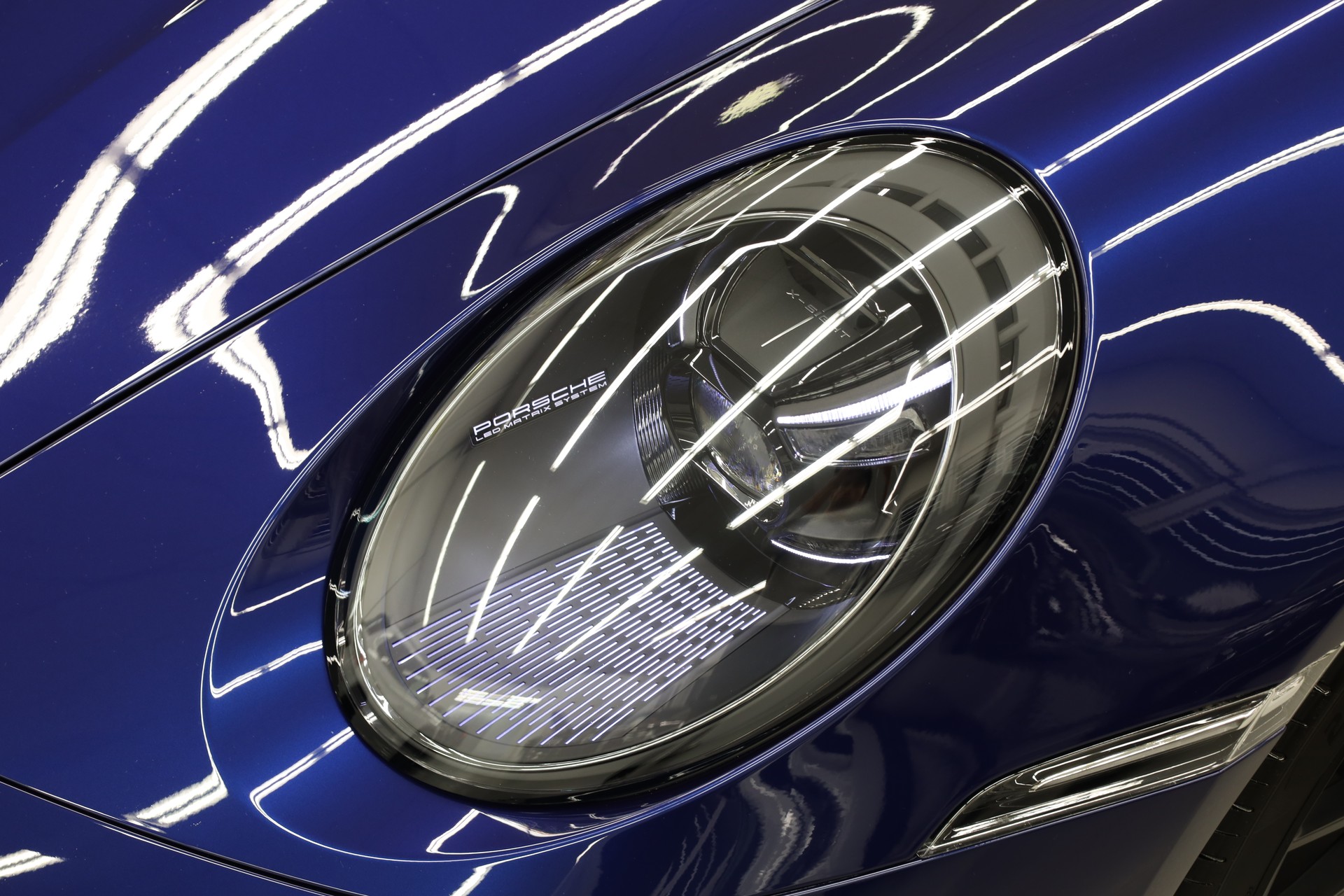 PORSCHE 911 Cabriolet 3.0 Carrera 4 GTS PDK-image-23