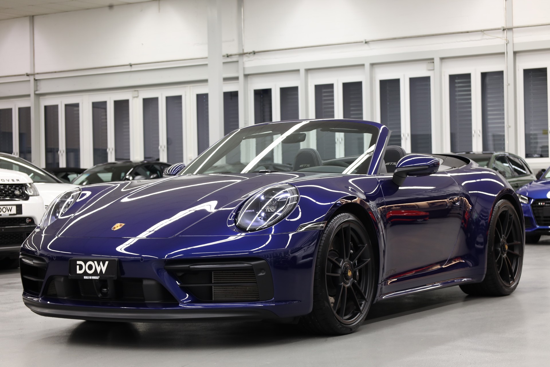 PORSCHE 911 Cabriolet 3.0 Carrera 4 GTS PDK-image-2