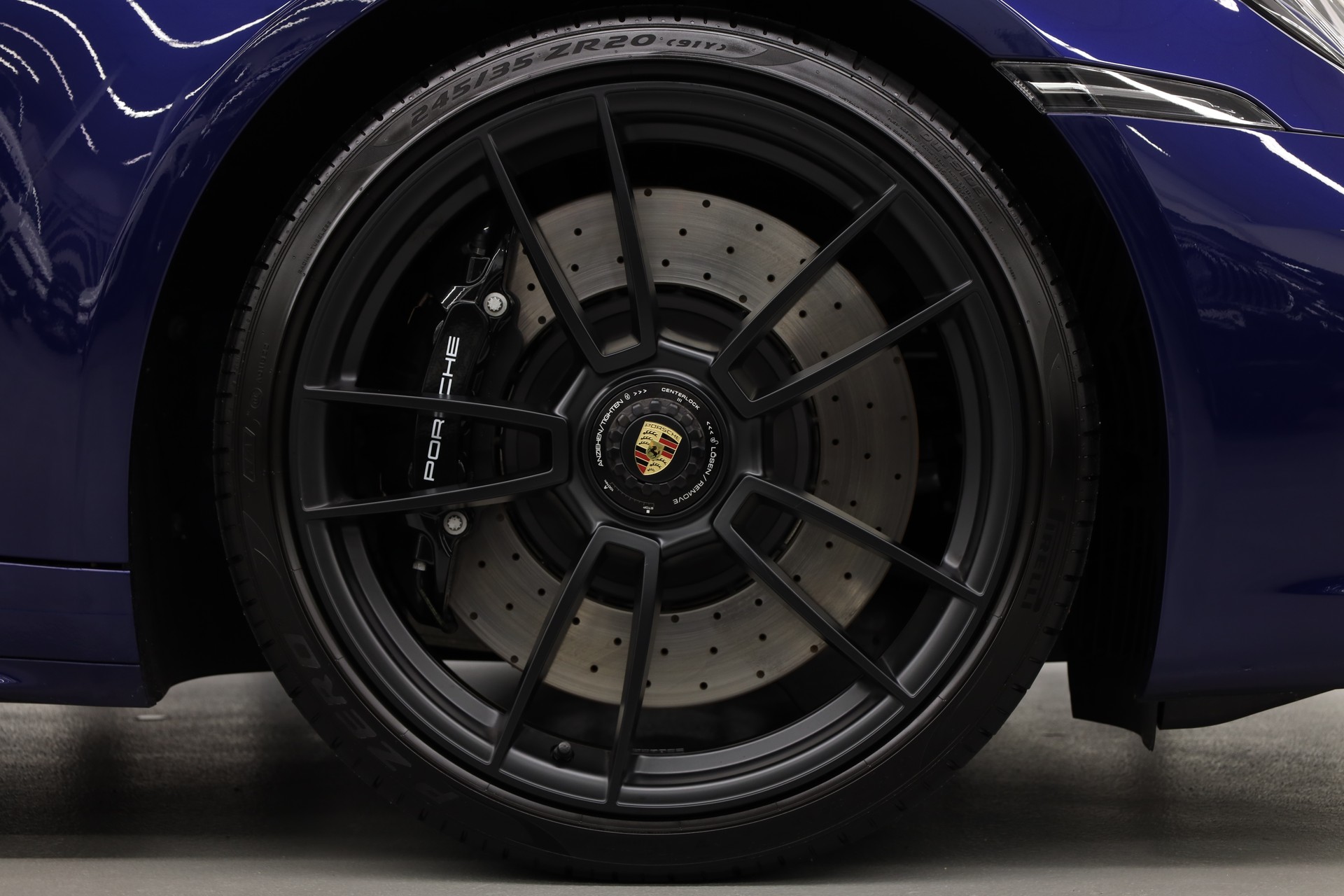 PORSCHE 911 Cabriolet 3.0 Carrera 4 GTS PDK-image-25