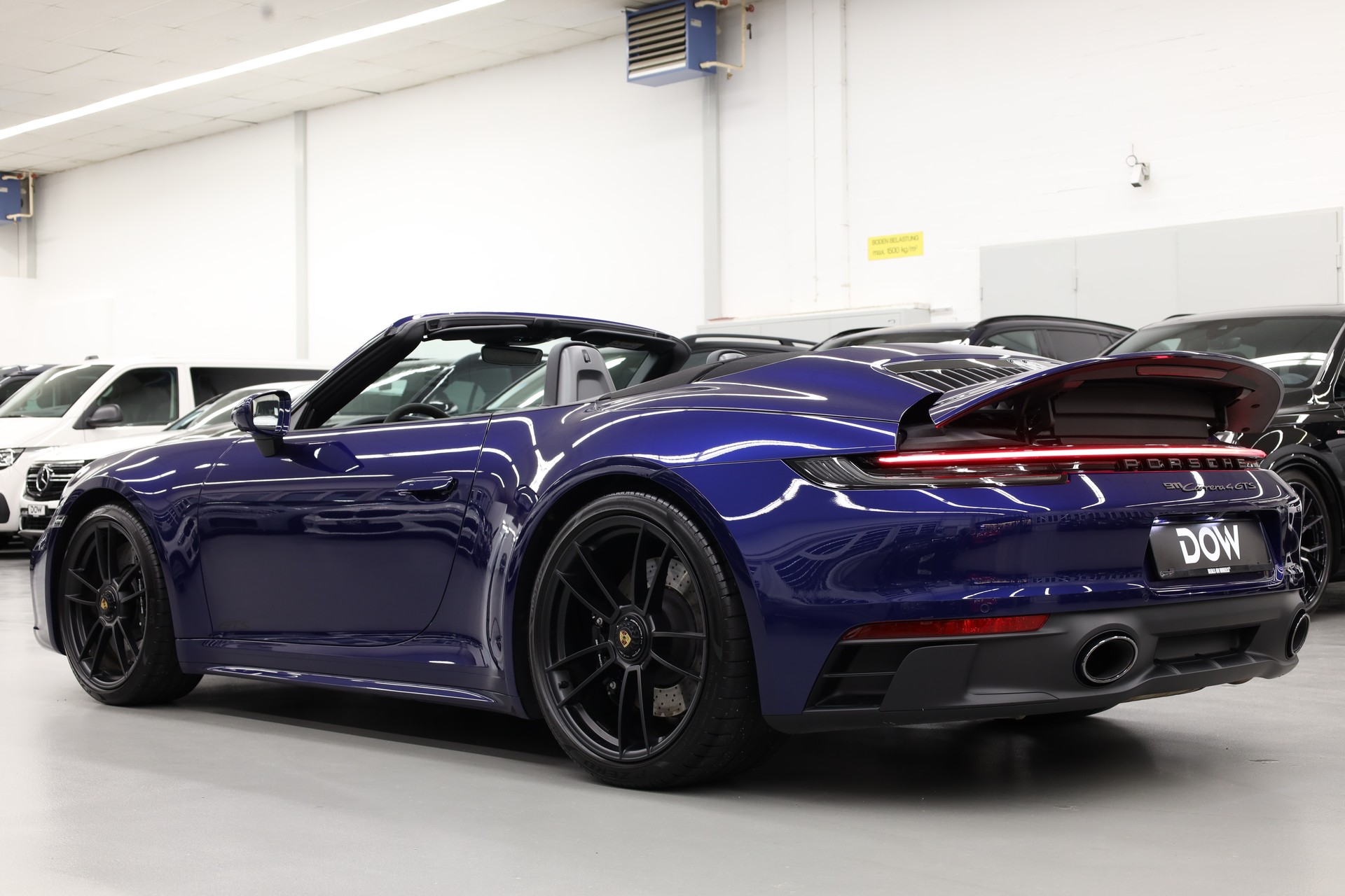 PORSCHE 911 Cabriolet 3.0 Carrera 4 GTS PDK-image-8