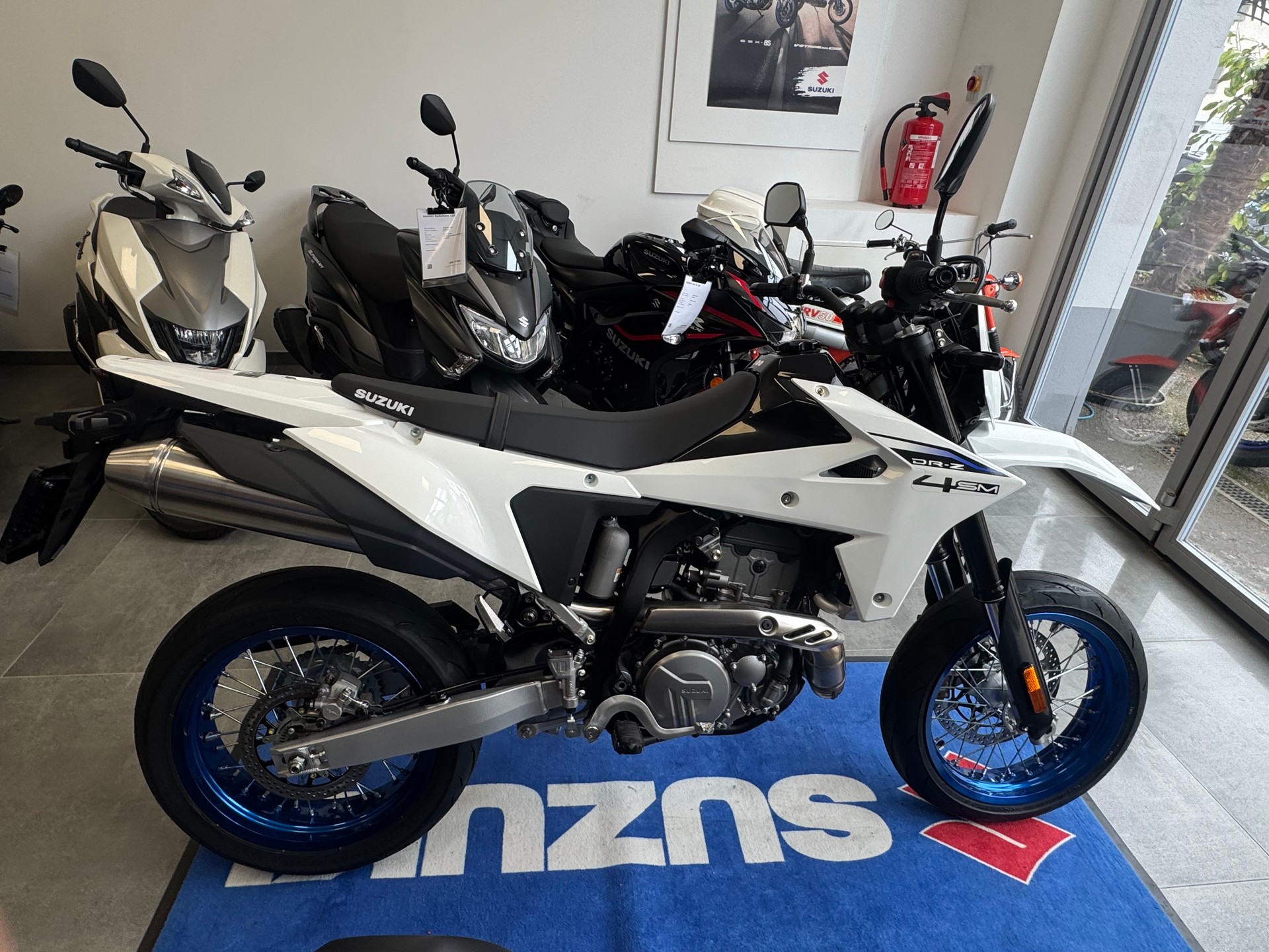 SUZUKI DR-Z 4 SM-showroom-element-1