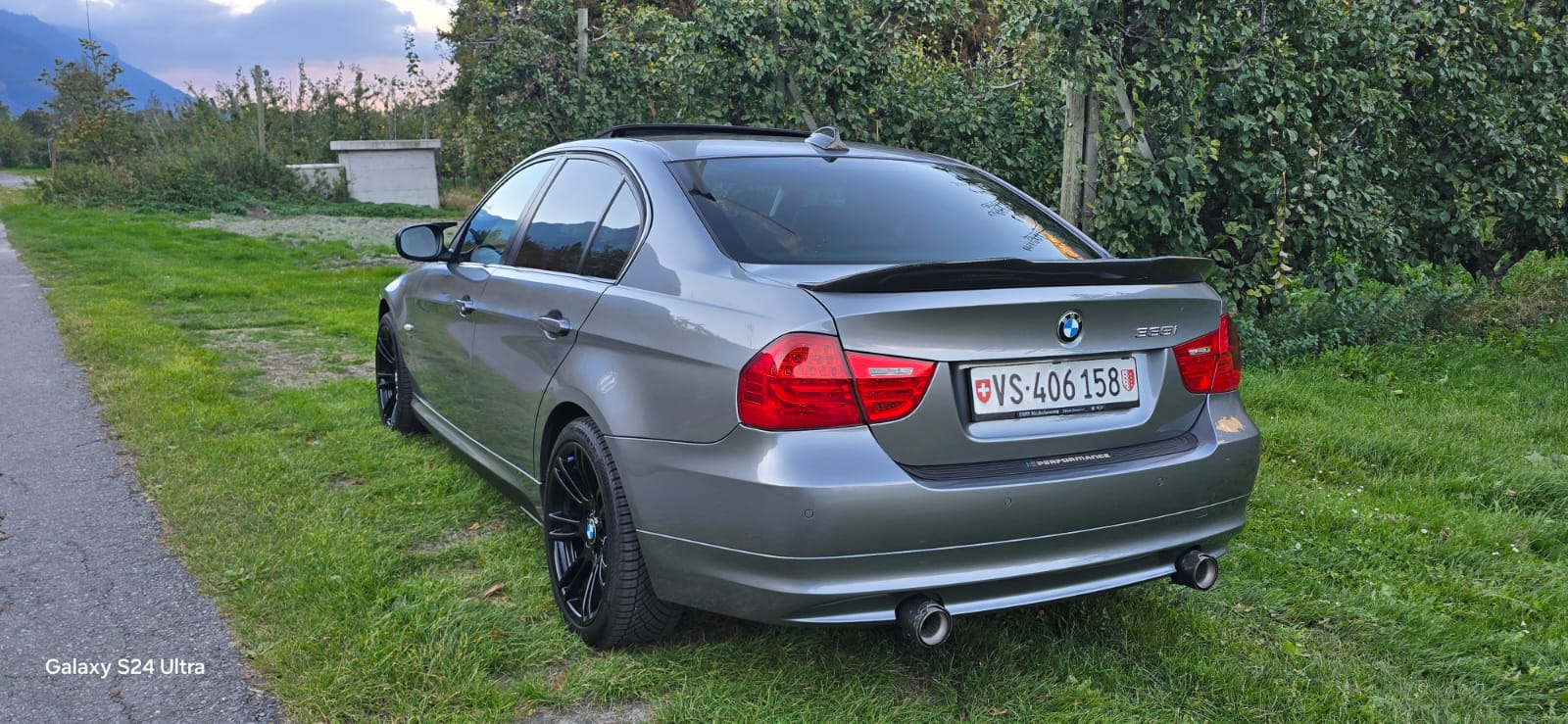 BMW 335i x-Drive Steptronic-image-3