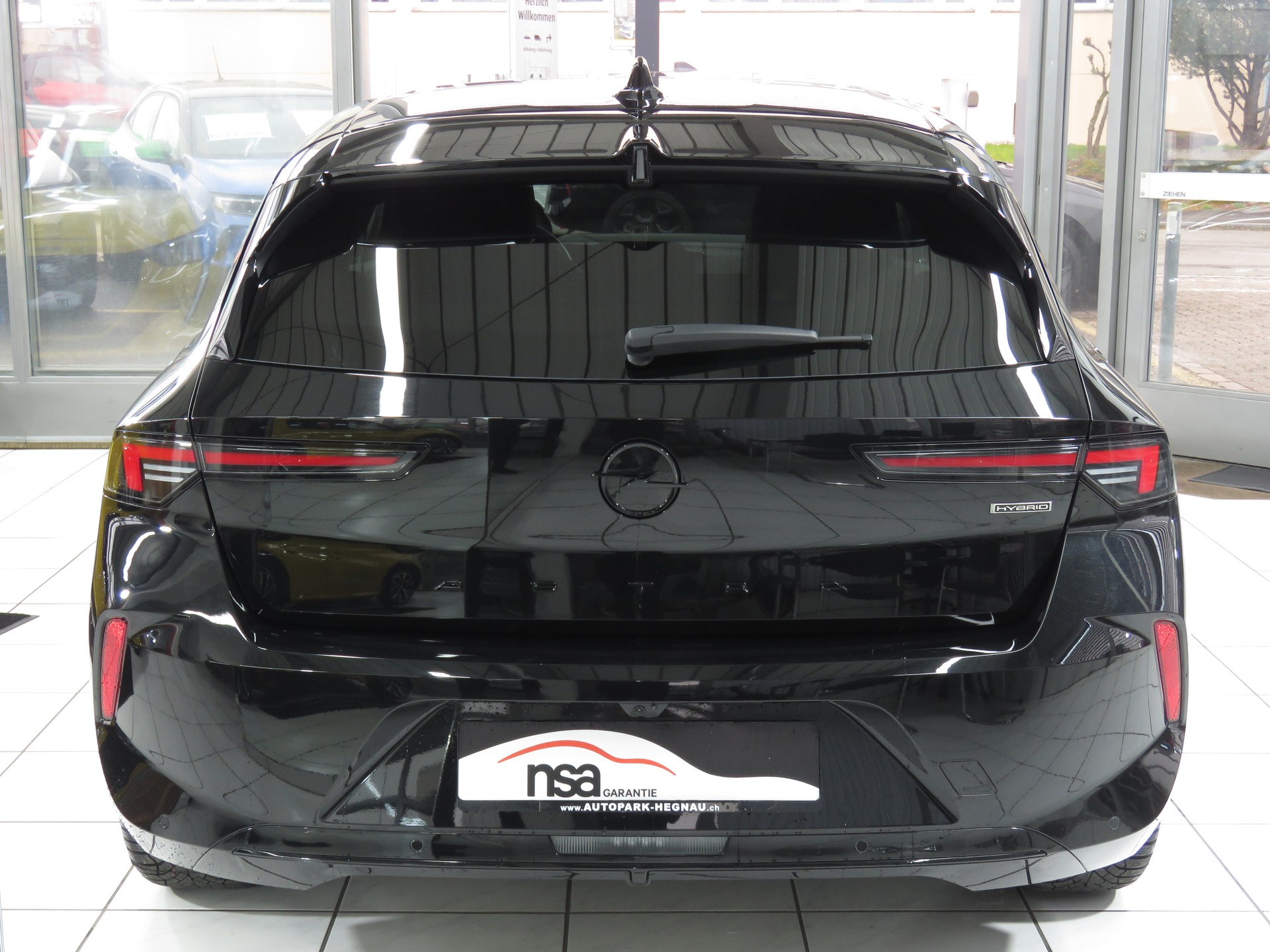 OPEL Astra 1.6 PHEV Turbo Swiss Plus Automat-image-4