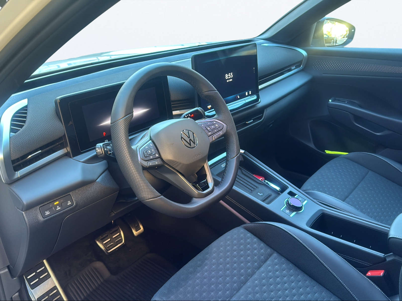 VW T-Roc 1.5 eTSI mHEV R-Line DSG-image-10