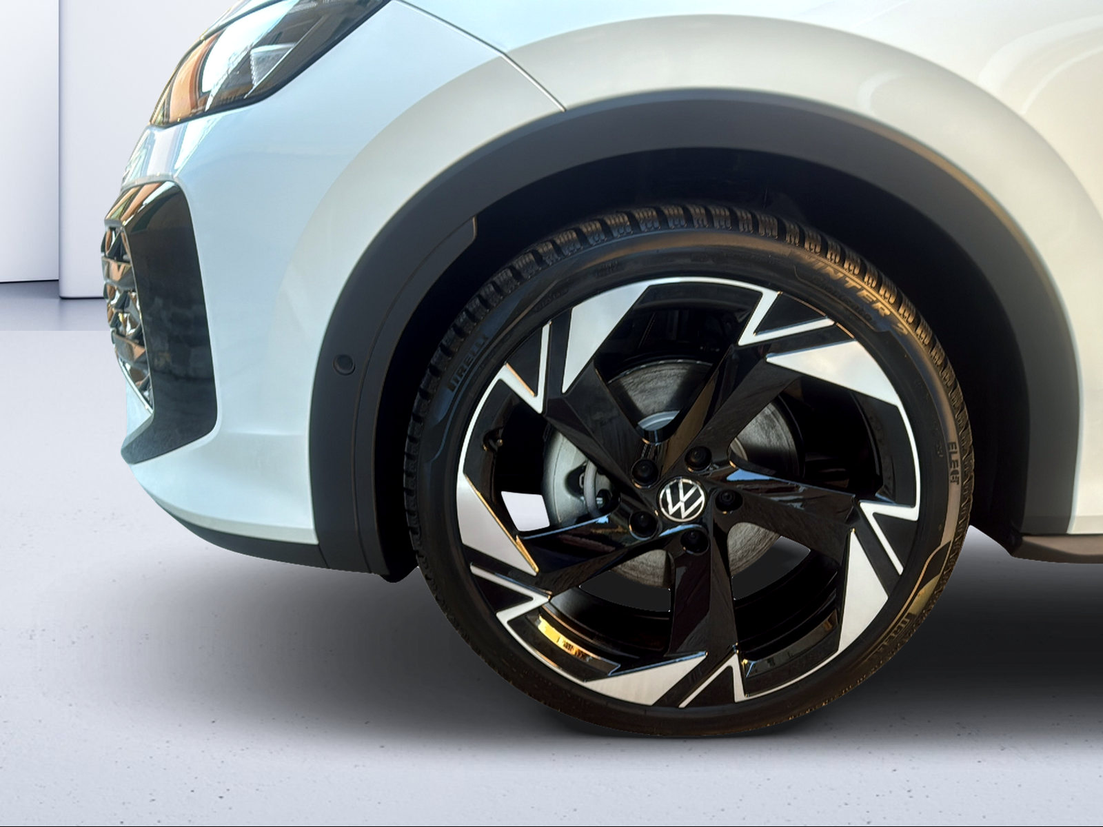 VW T-Roc 1.5 eTSI mHEV R-Line DSG-image-14