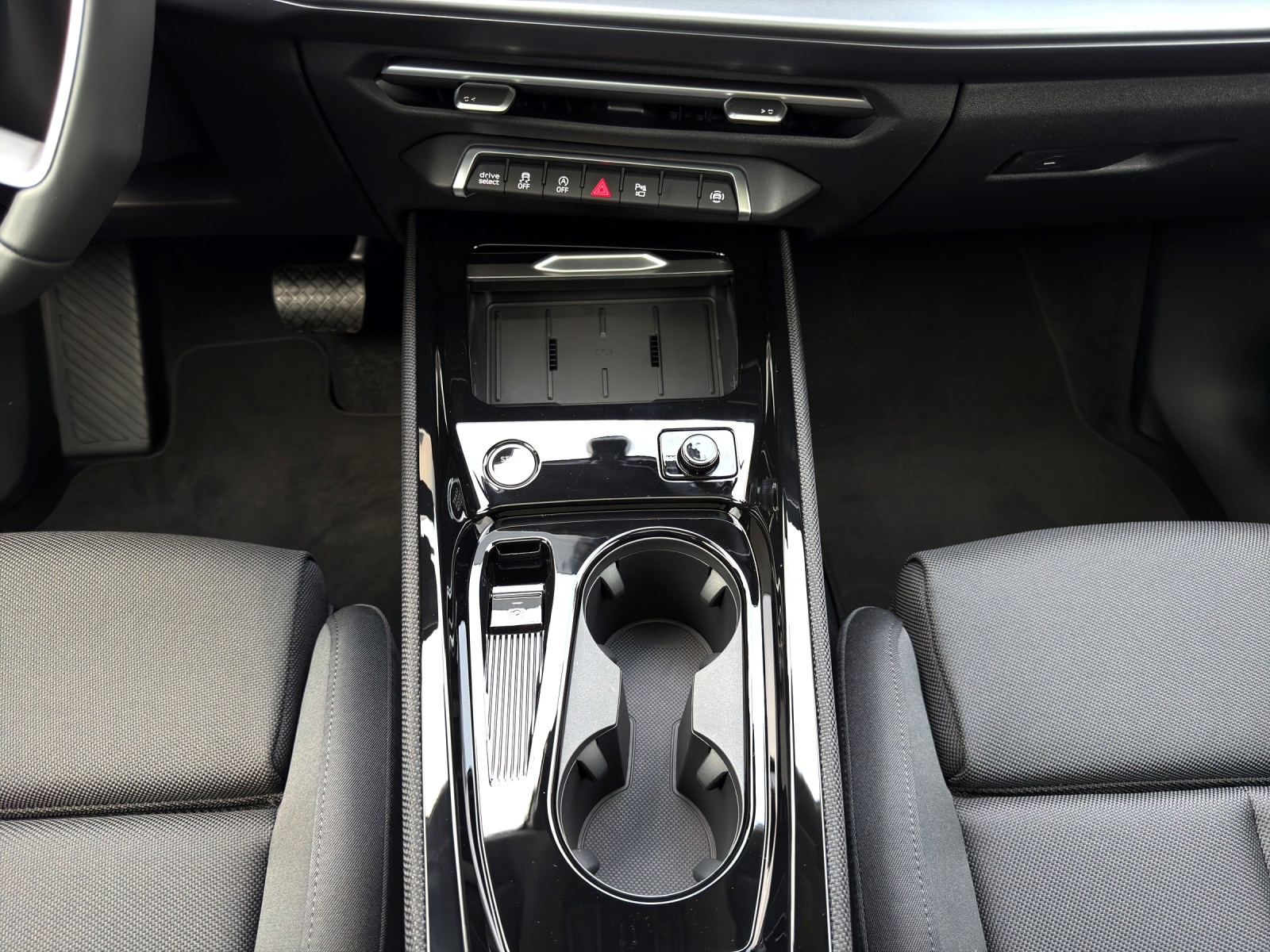 AUDI Q3 Sportback 110 kW TFSI S tronic-image-13