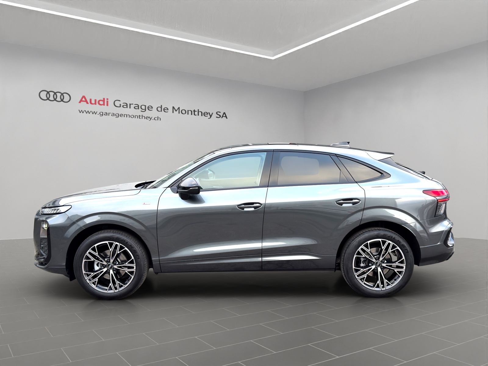 AUDI Q3 Sportback 110 kW TFSI S tronic-image-5