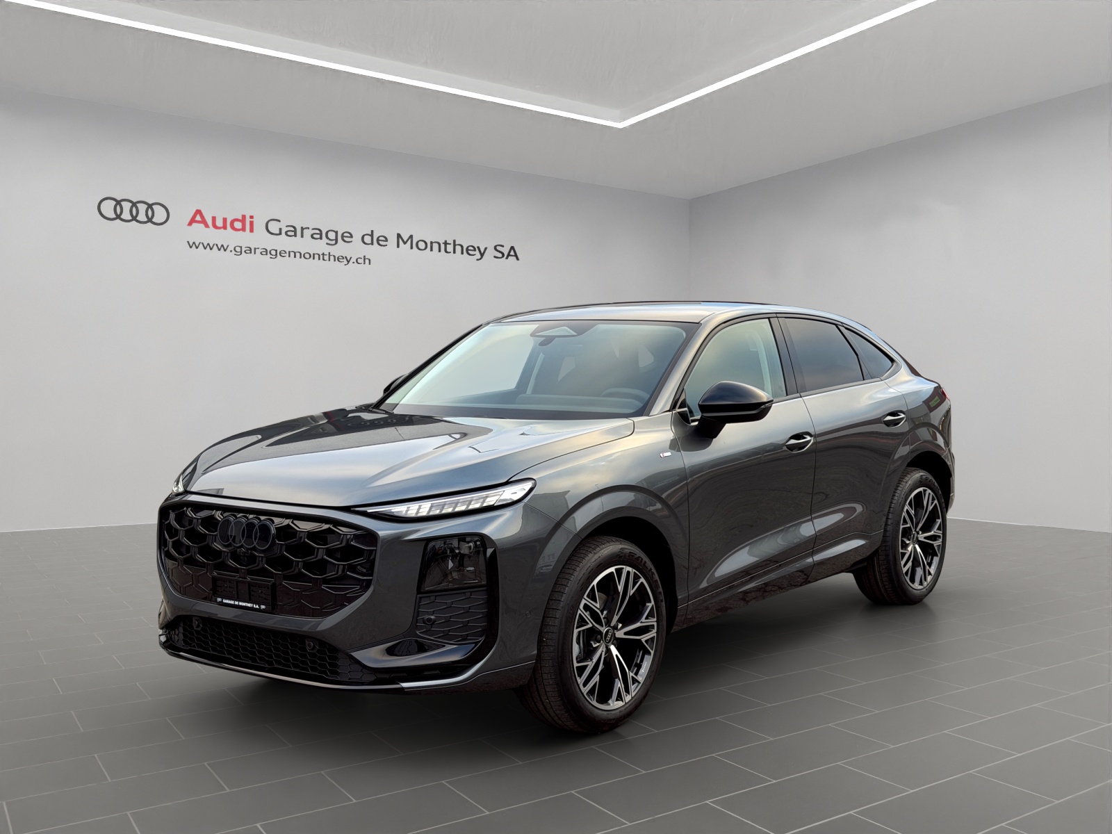 AUDI Q3 Sportback 110 kW TFSI S tronic-image-0