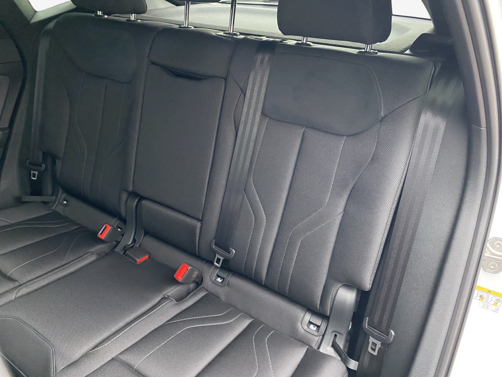 AUDI Q3 Sportback 110 kW TFSI S tronic-image-11