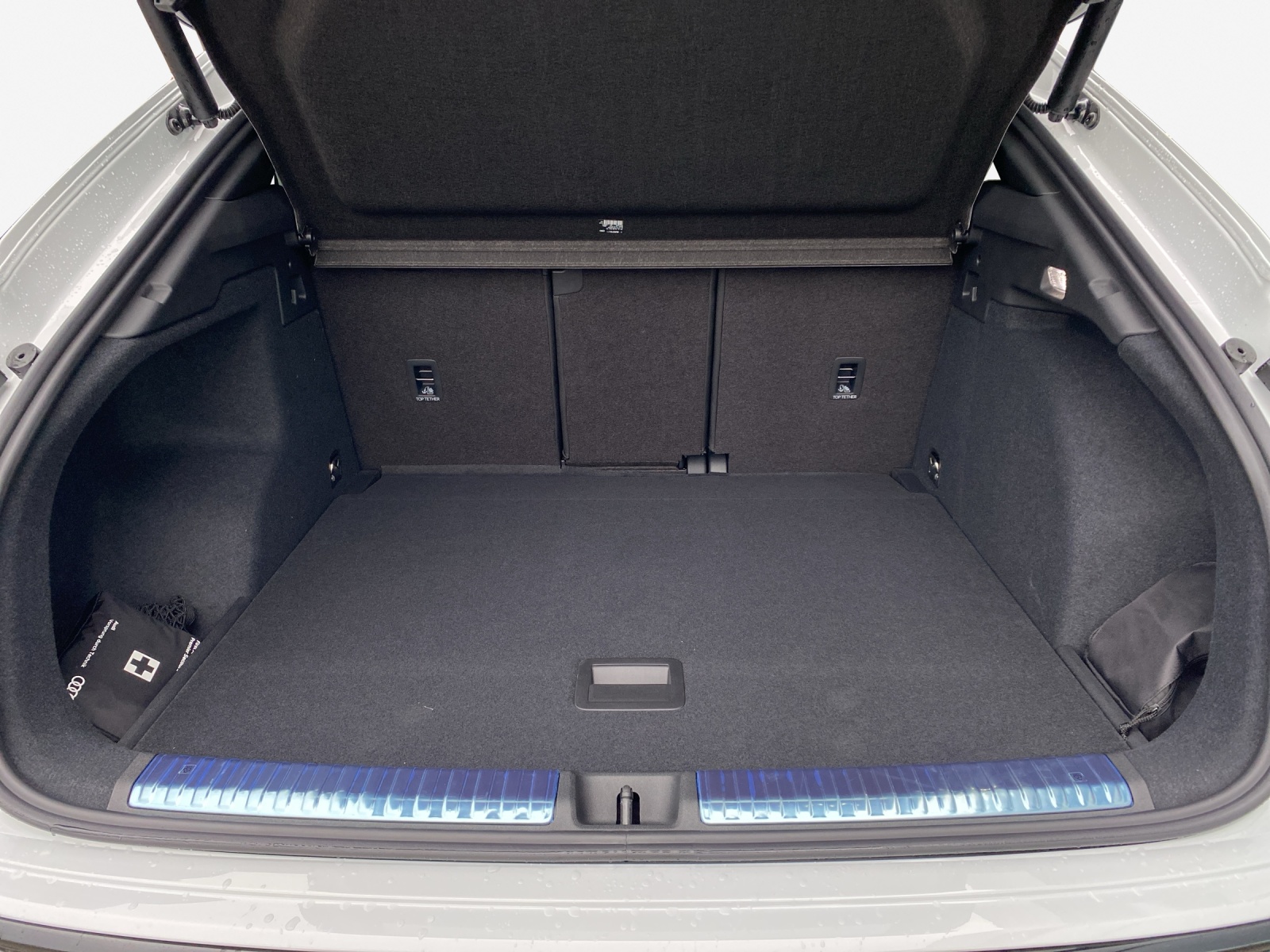 AUDI Q3 Sportback 110 kW TFSI S tronic-image-12