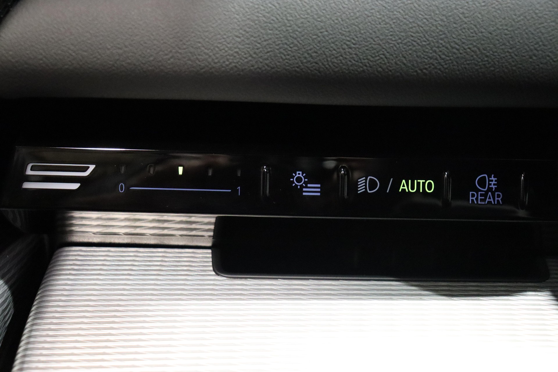 BMW 520d xDrive Touring-image-13