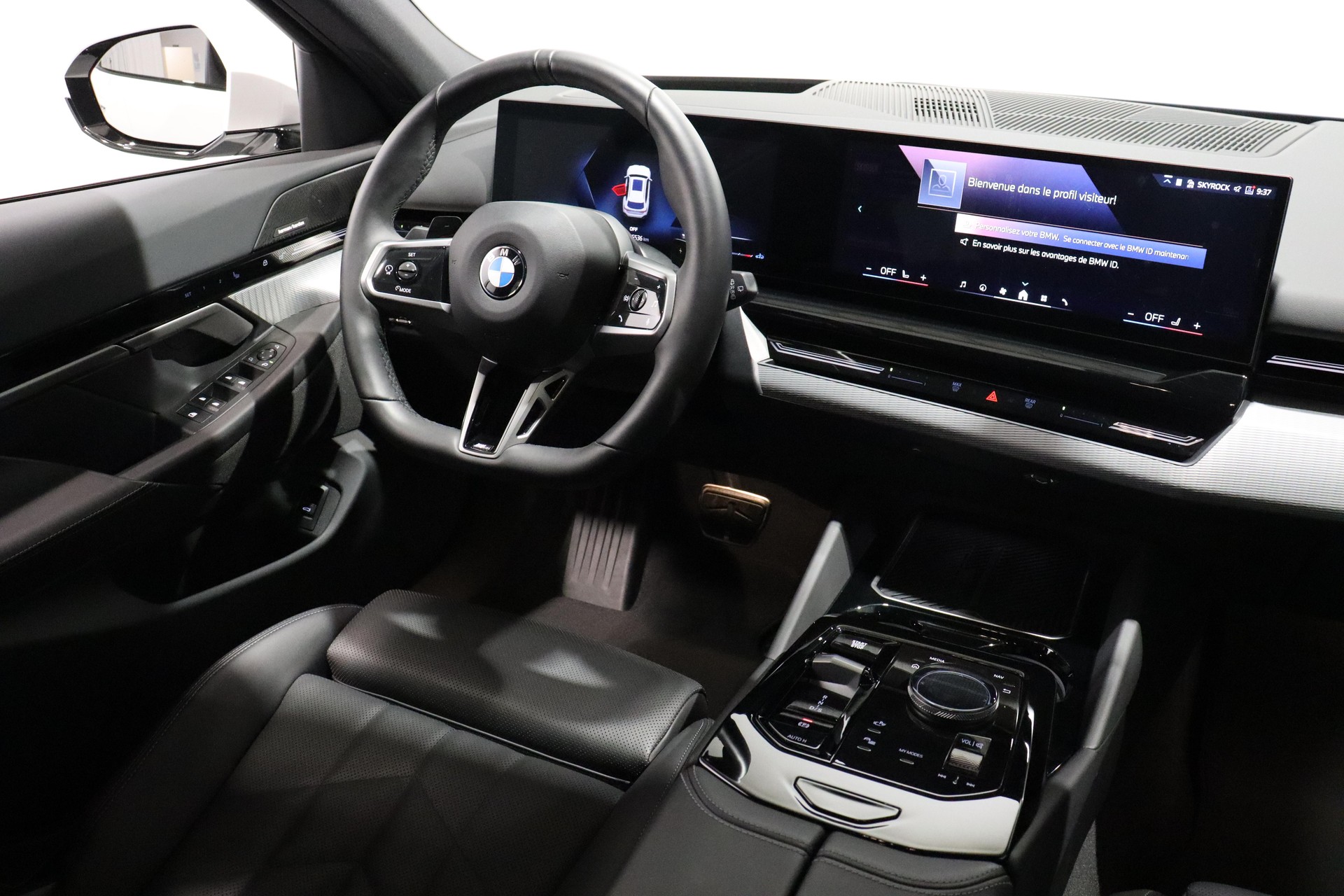 BMW 520d xDrive Touring-image-6