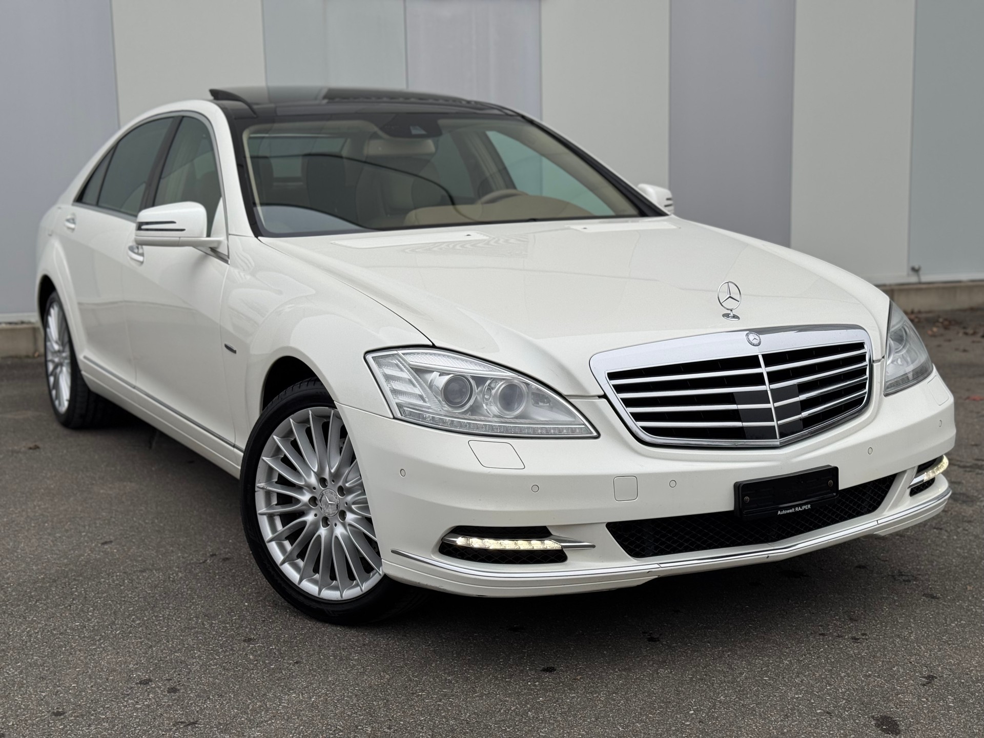 MERCEDES-BENZ S 350 L BlueEfficiency SS 4Matic 7G-Tronic-image-2