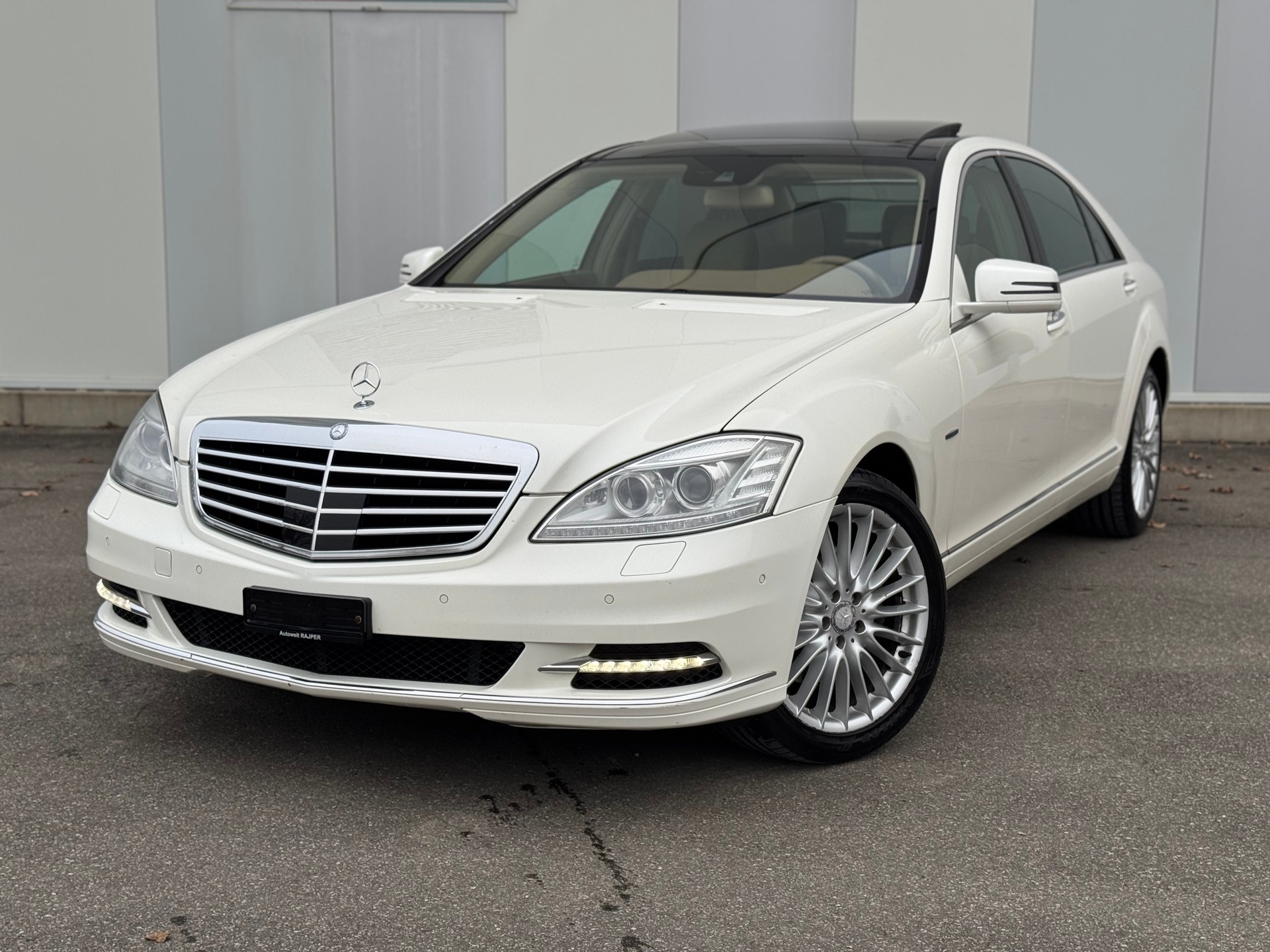 MERCEDES-BENZ S 350 L BlueEfficiency SS 4Matic 7G-Tronic