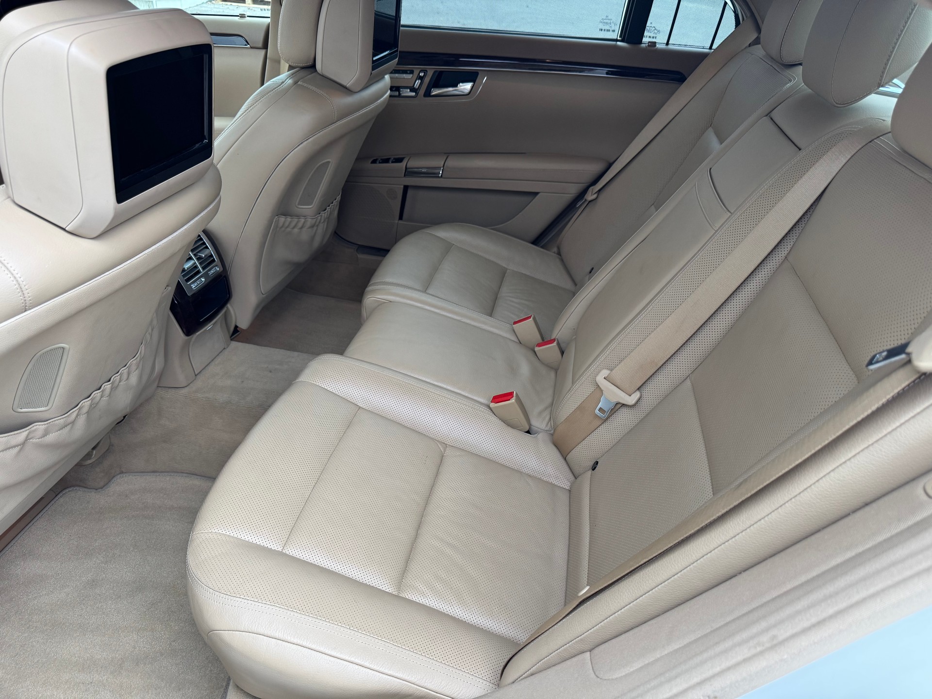 MERCEDES-BENZ S 350 L BlueEfficiency SS 4Matic 7G-Tronic-image-11