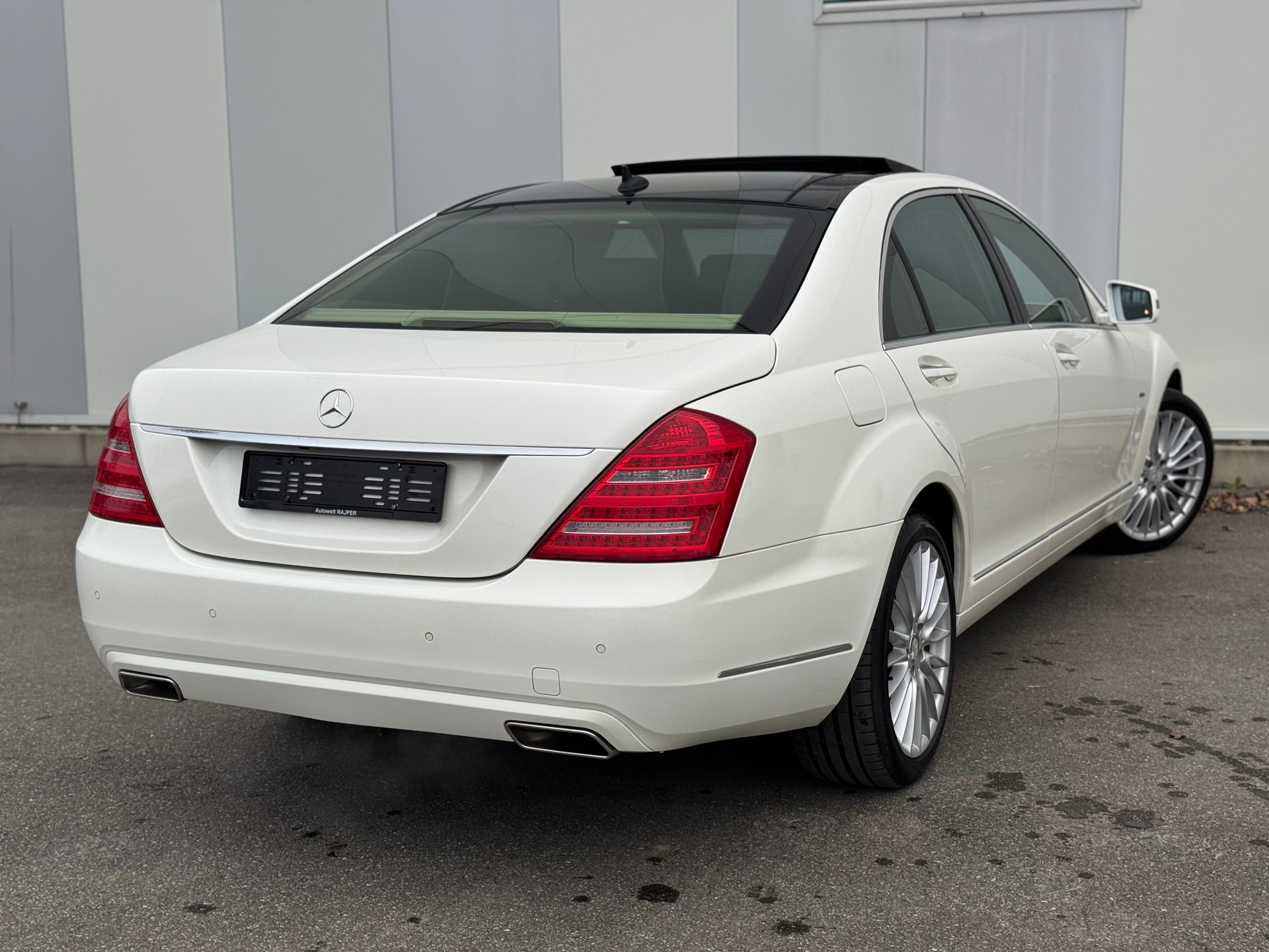 MERCEDES-BENZ S 350 L BlueEfficiency SS 4Matic 7G-Tronic-image-5