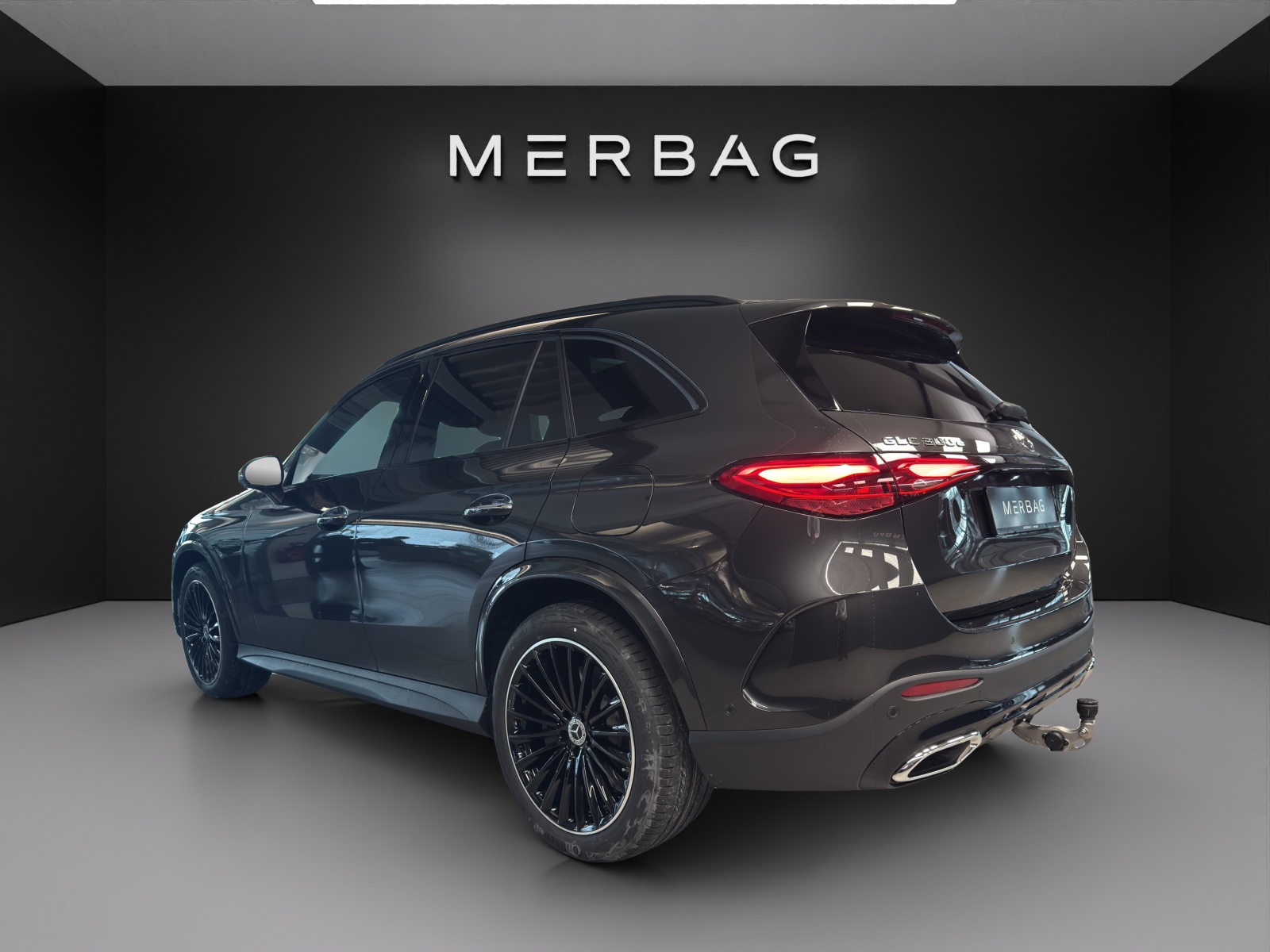 MERCEDES-BENZ GLC 300 e 4M EQ Star AMG Line-image-3