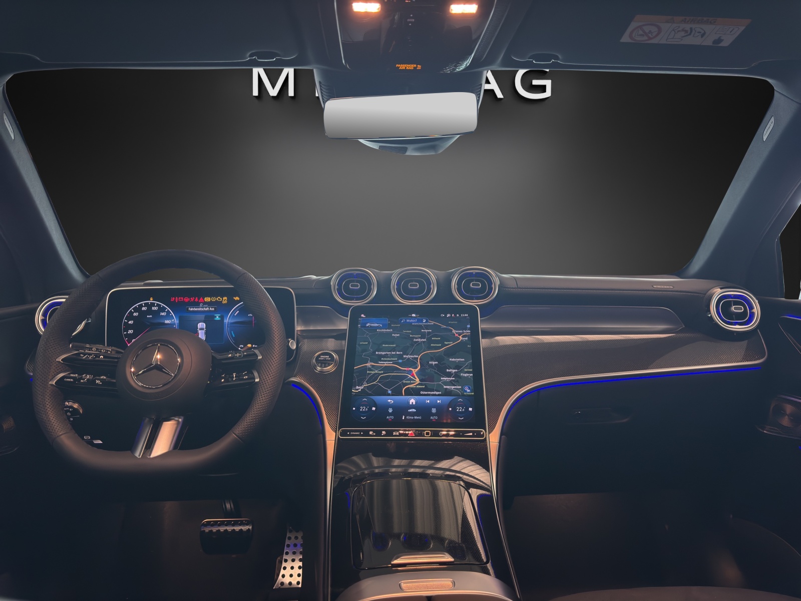 MERCEDES-BENZ GLC 300 e 4M EQ Star AMG Line-image-9