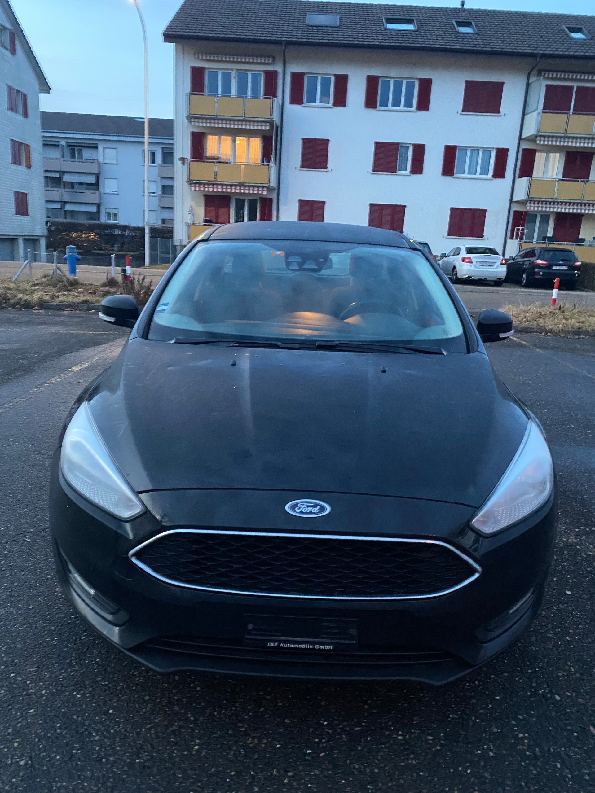 FORD Focus 1.0 SCTi Black Edition-image-3