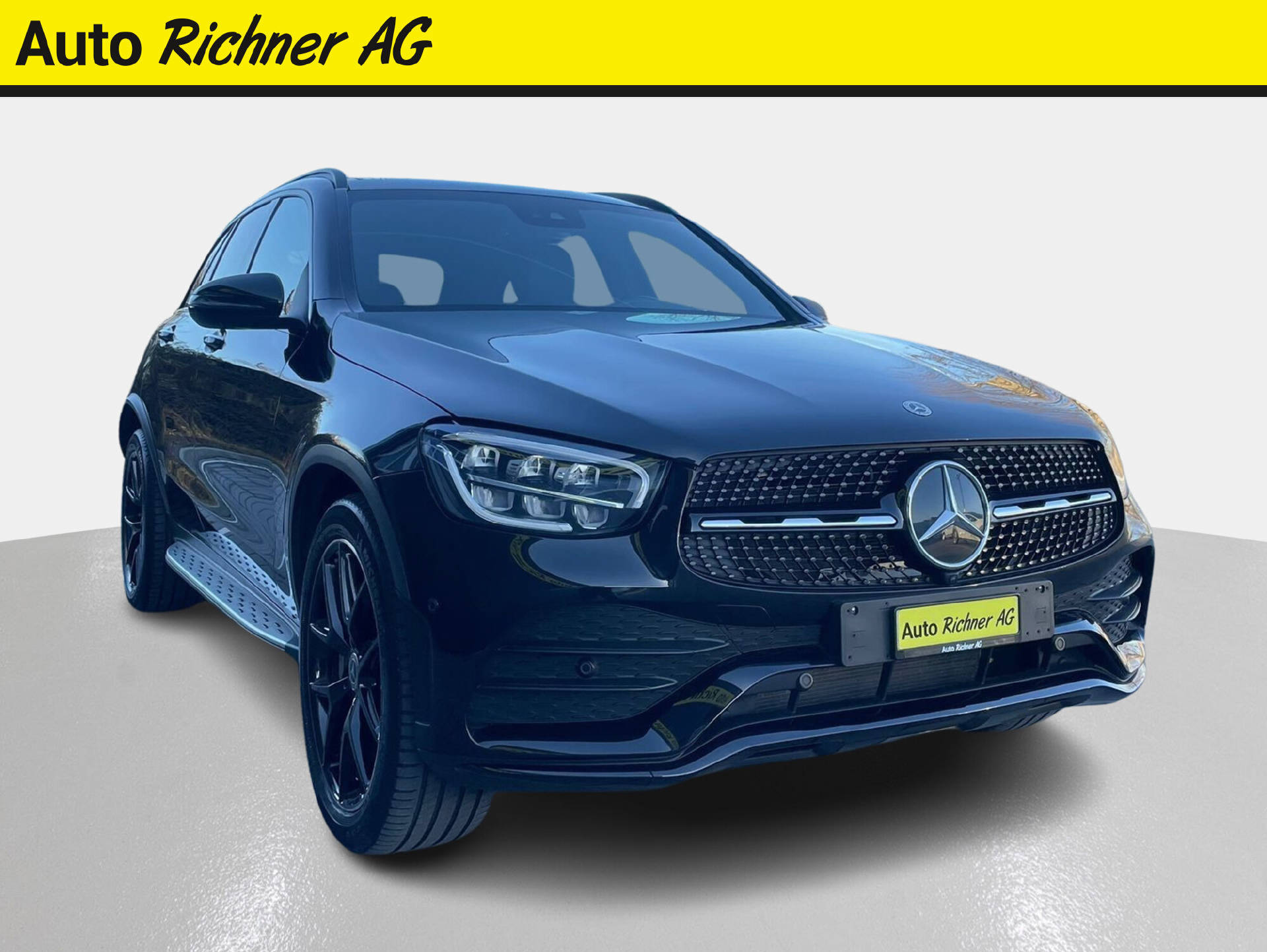 MERCEDES-BENZ GLC 220 d AMG Line 4m-image-0