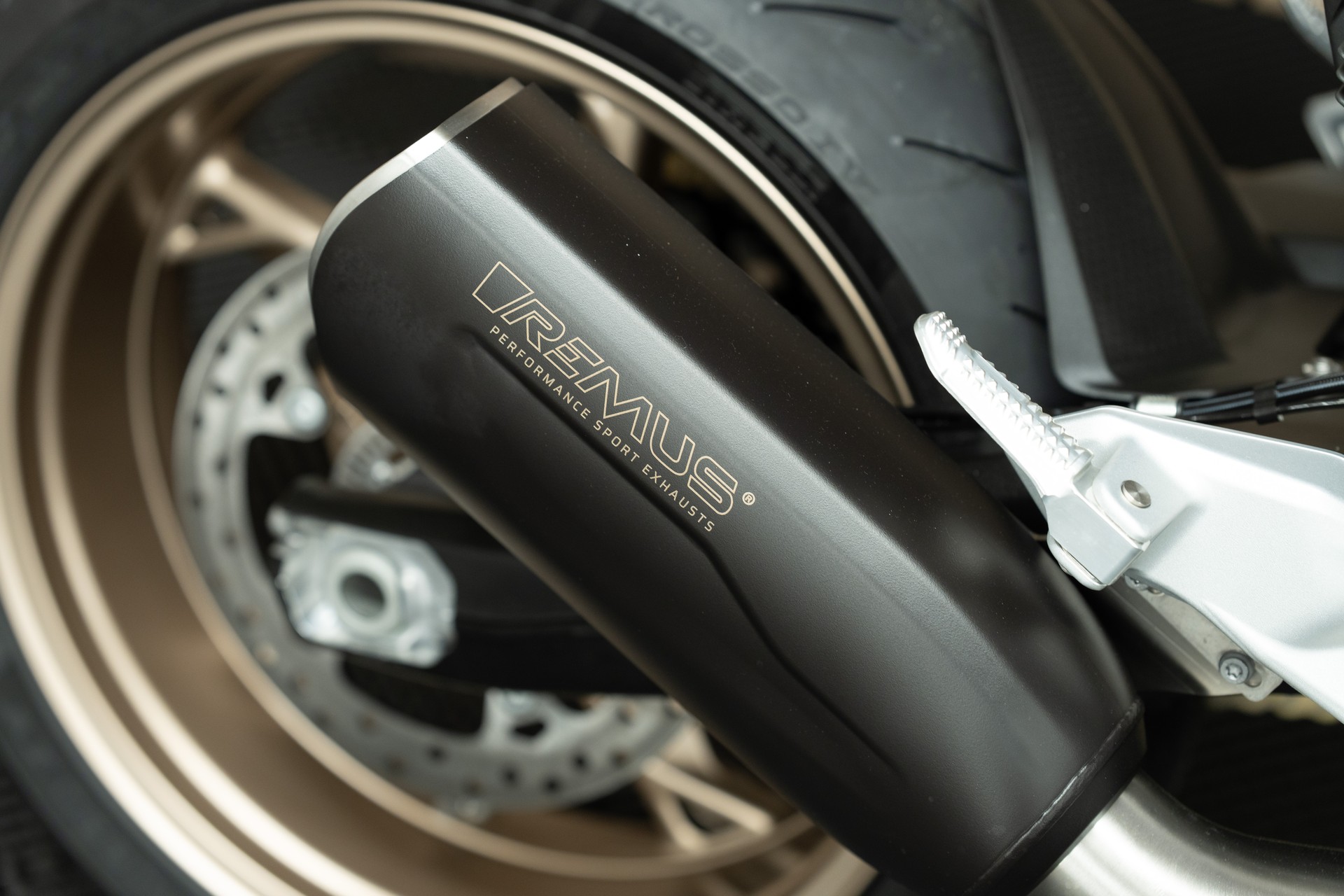 BMW F 900 R A2 Individual mit 0.9% Leasing 💸🚀, Sportschalldämpfer u. v. m.-image-4