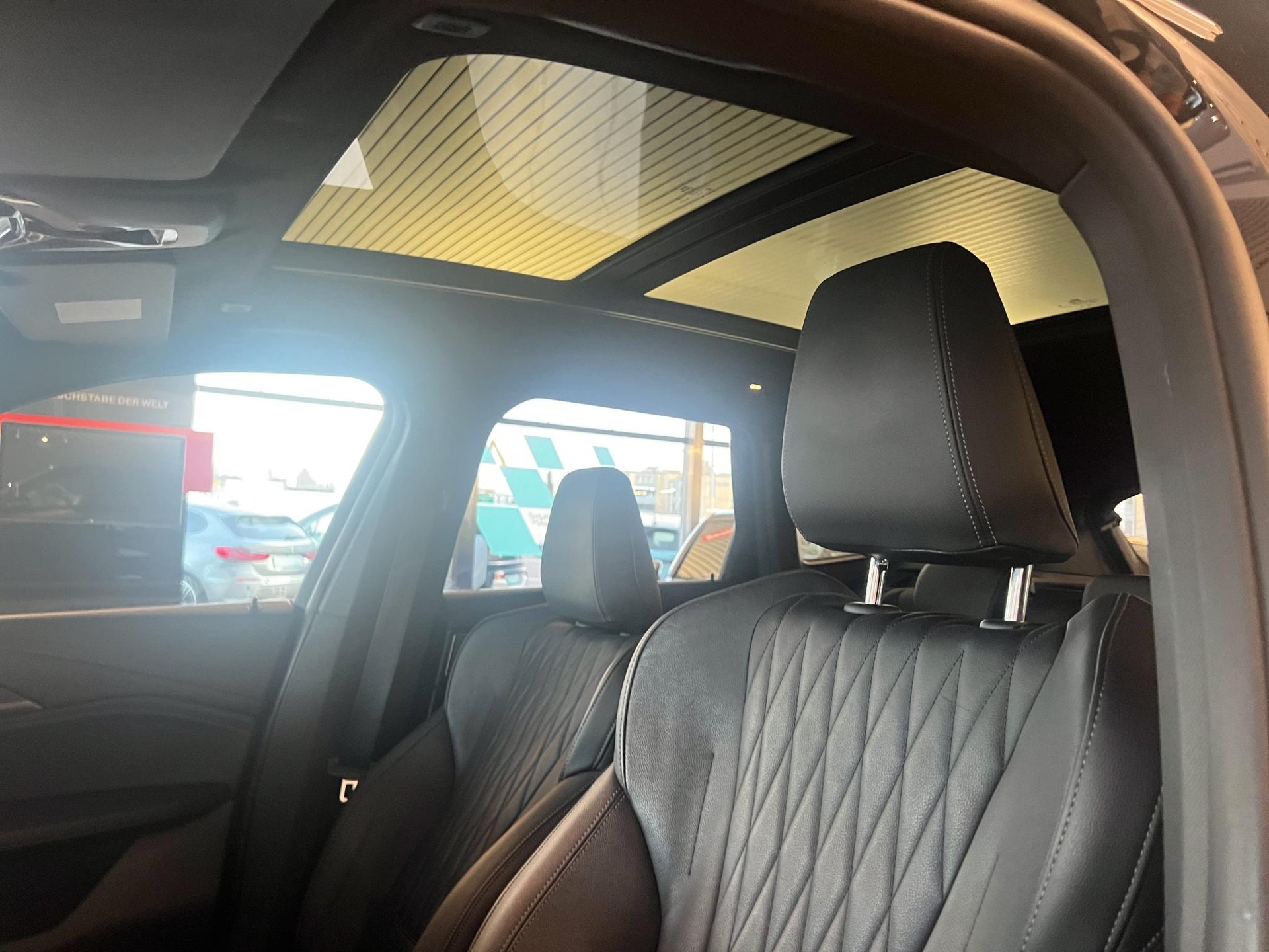 BMW X1 xDrive 23i MSport-image-18