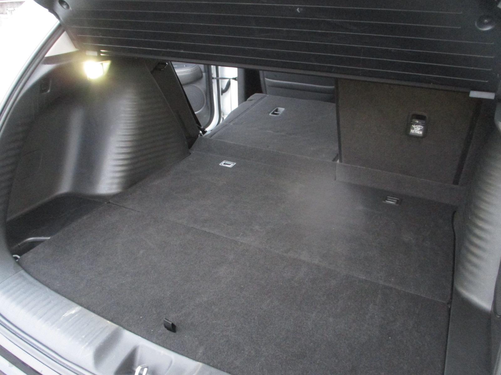 HONDA ZR-V 2.0 i-MMD Advance HYBRID-image-18