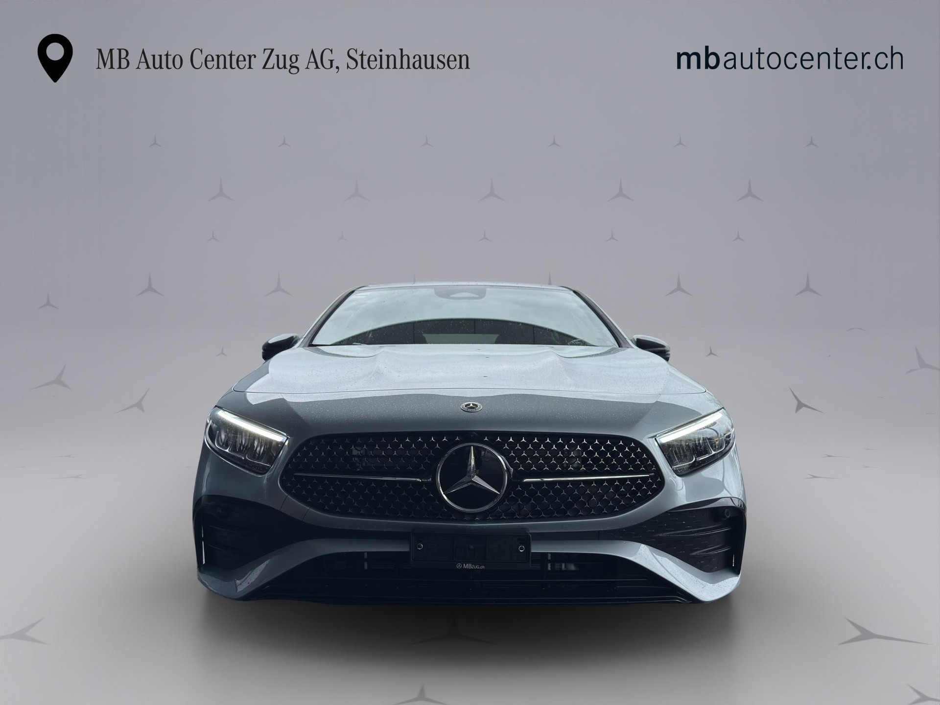 MERCEDES-BENZ A 200 Night Star AMG Line-image-5
